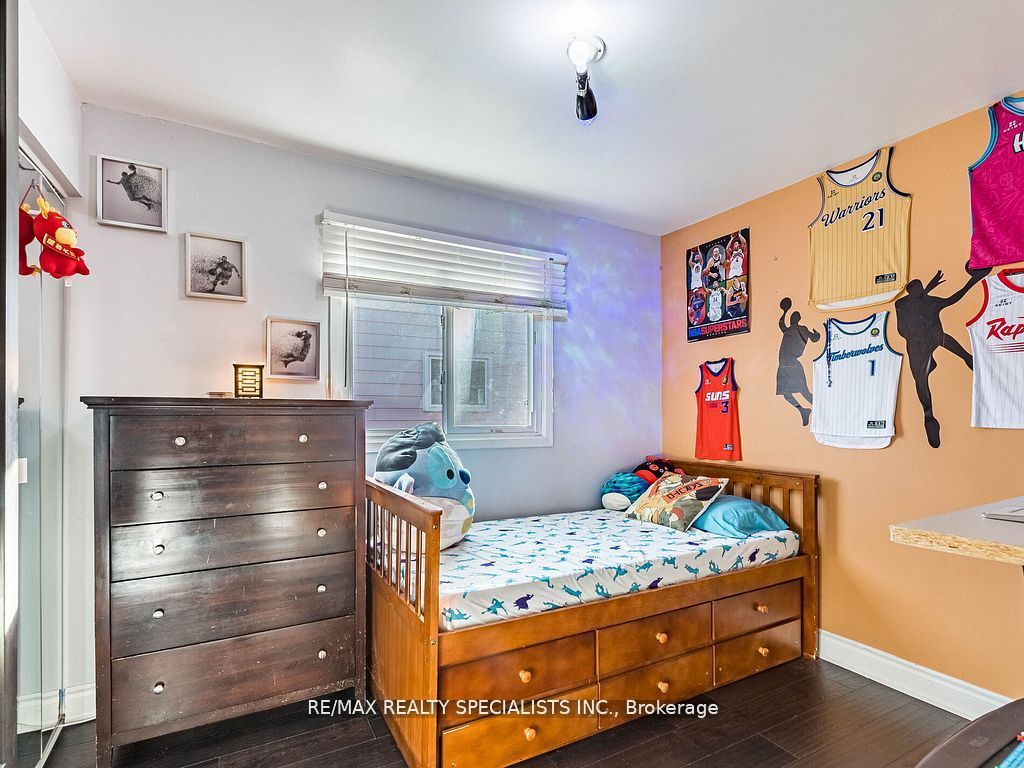18 Ashford Court Property Photo 26