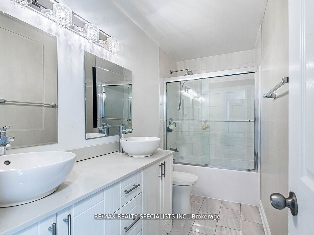 18 Ashford Court Property Photo 27