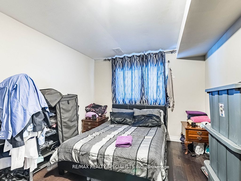 18 Ashford Court Property Photo 37