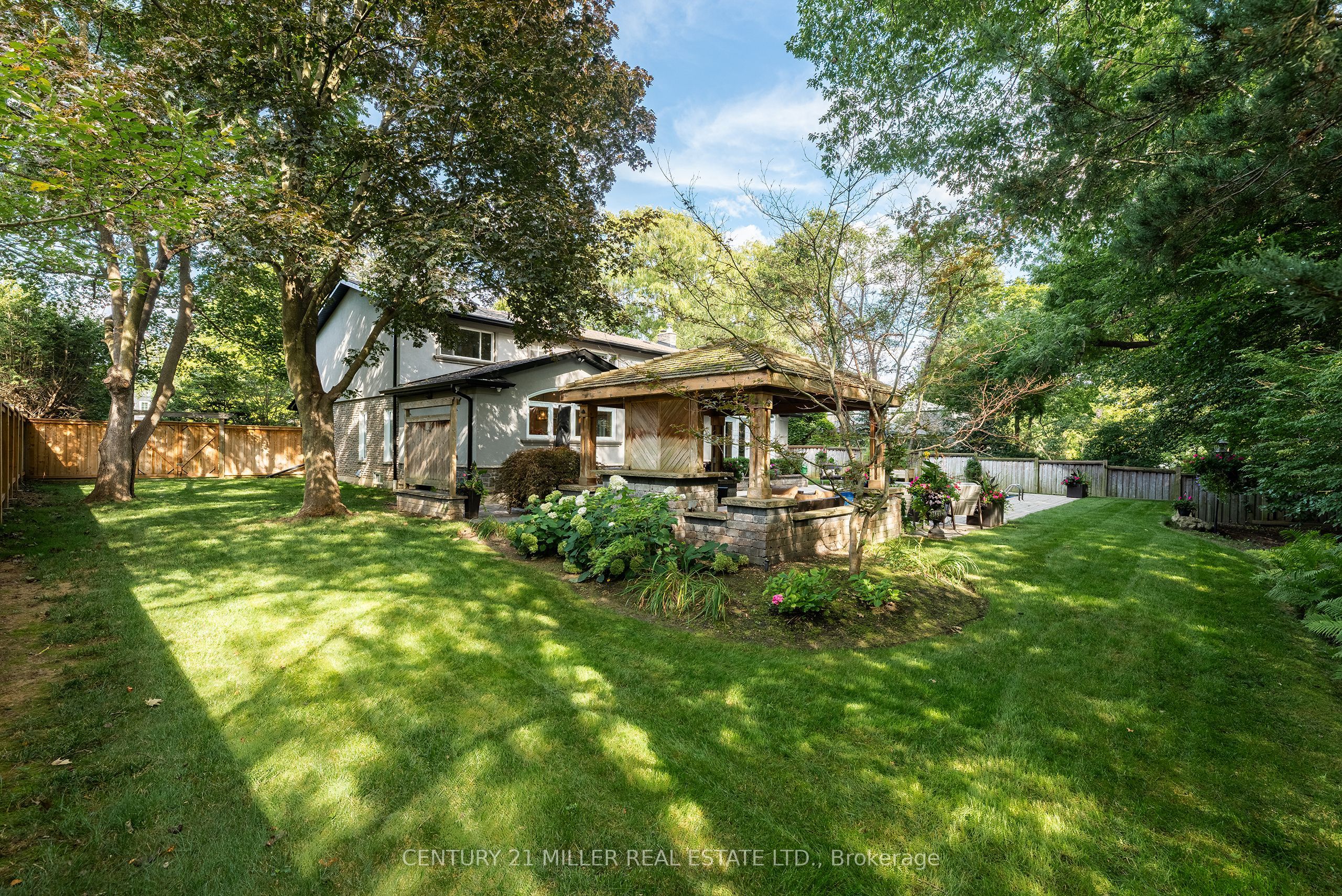 240 Colchester Drive Property Photo 45