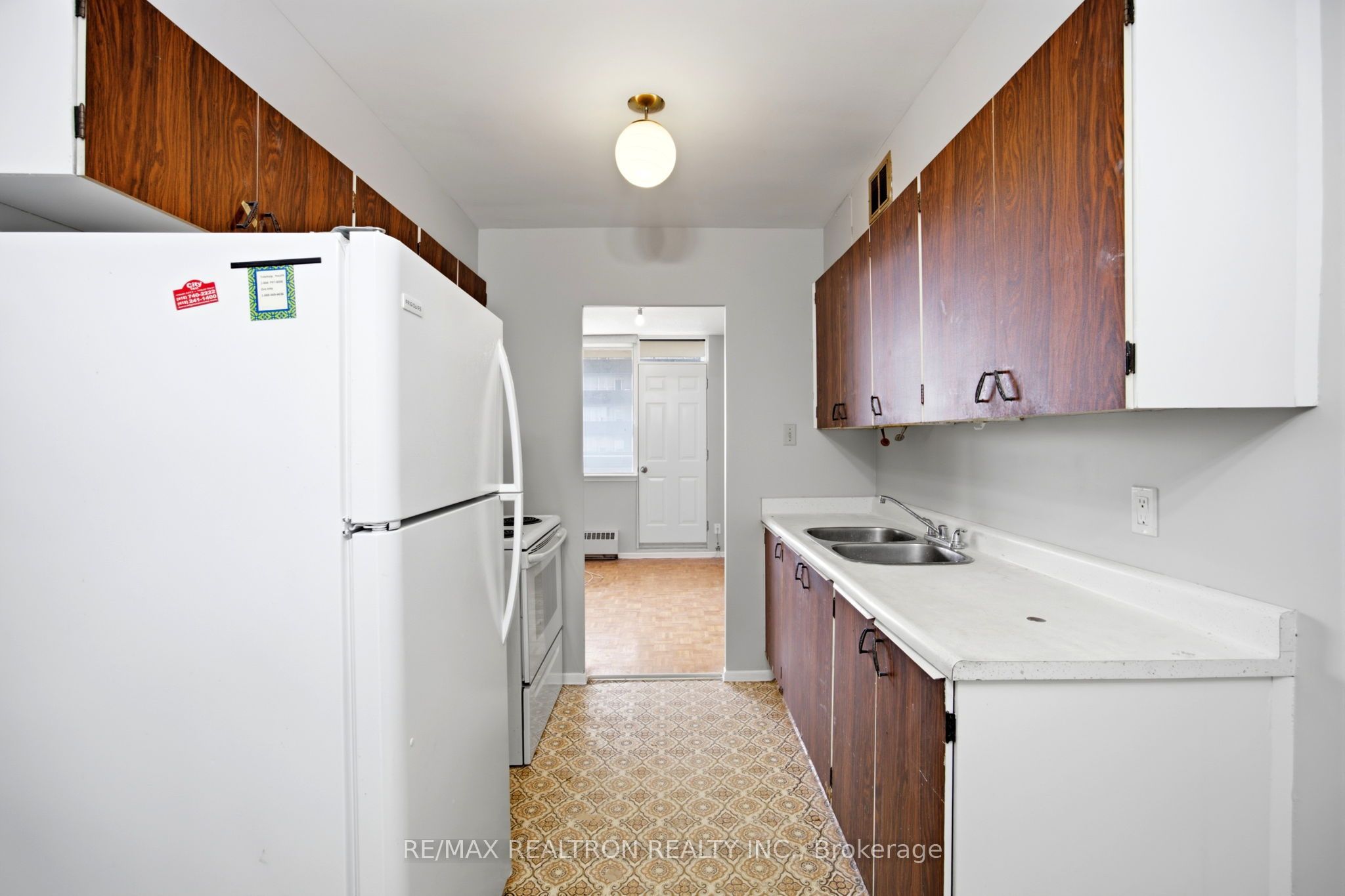 155 Marlee Avenue 909 Property Photo 18