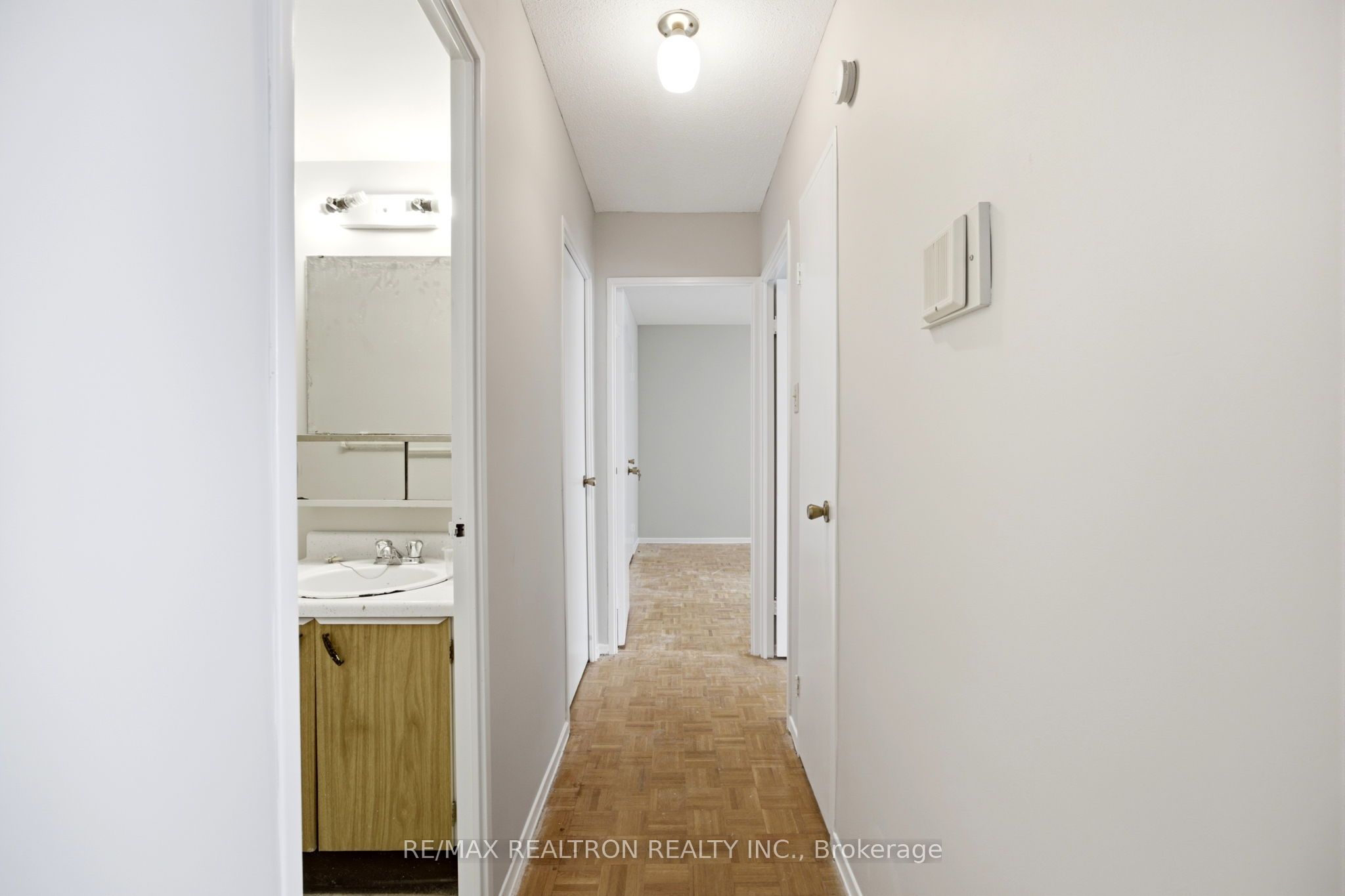 155 Marlee Avenue 909 Property Photo 22