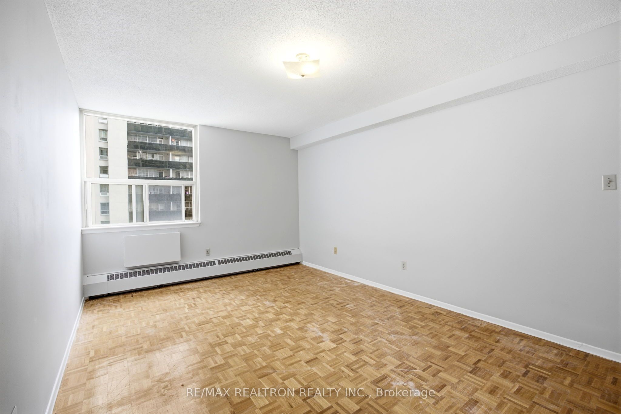 155 Marlee Avenue 909 Property Photo 24