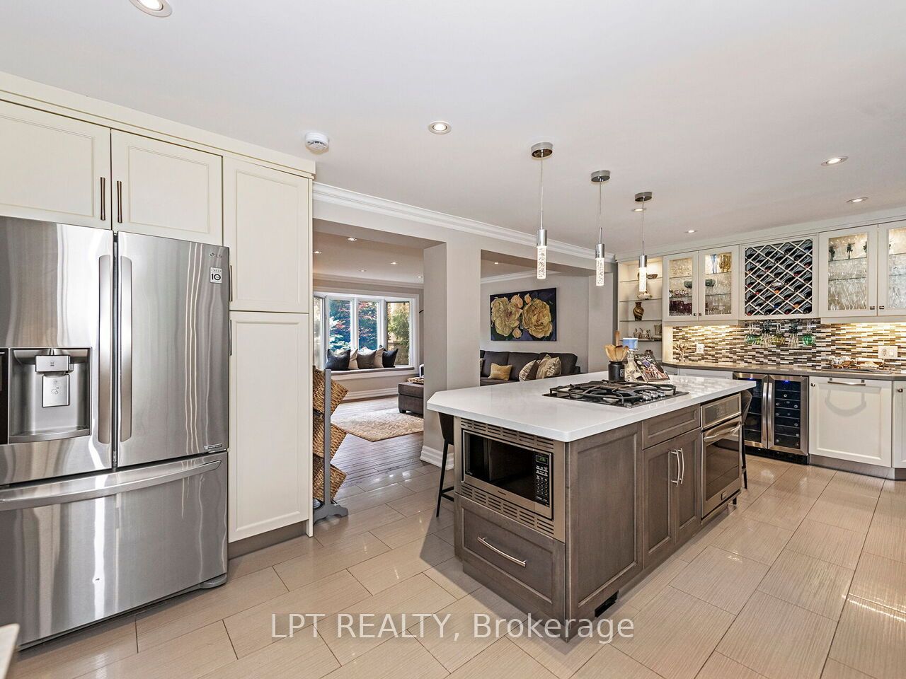 493 Tipperton Crescent Property Photo 12