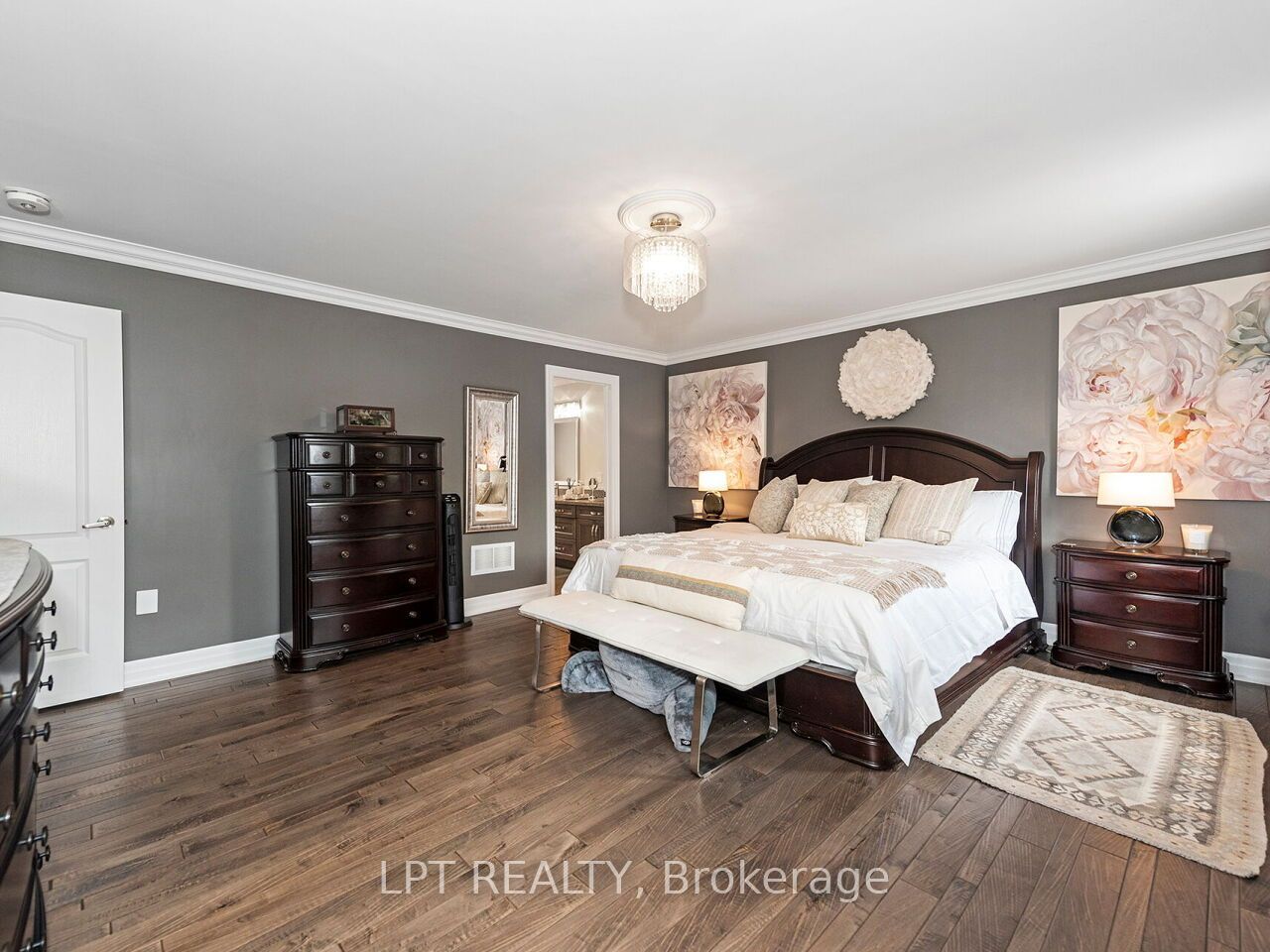 493 Tipperton Crescent Property Photo 22