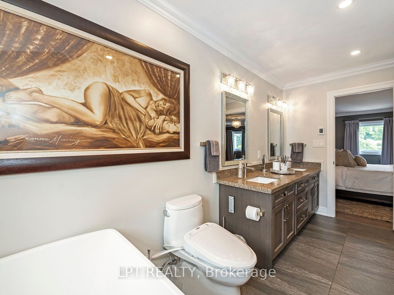 493 Tipperton Crescent Property Photo 28