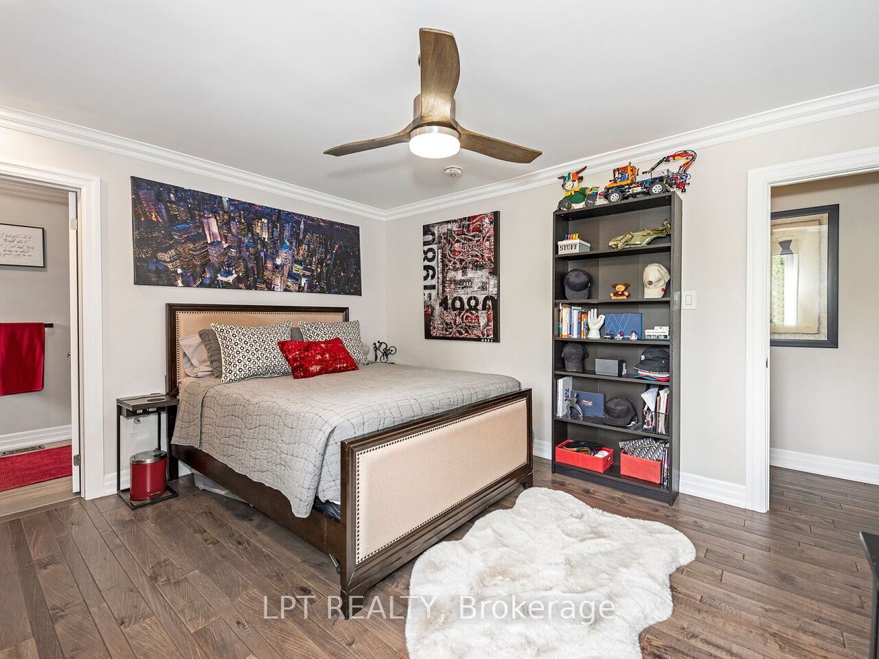 493 Tipperton Crescent Property Photo 30