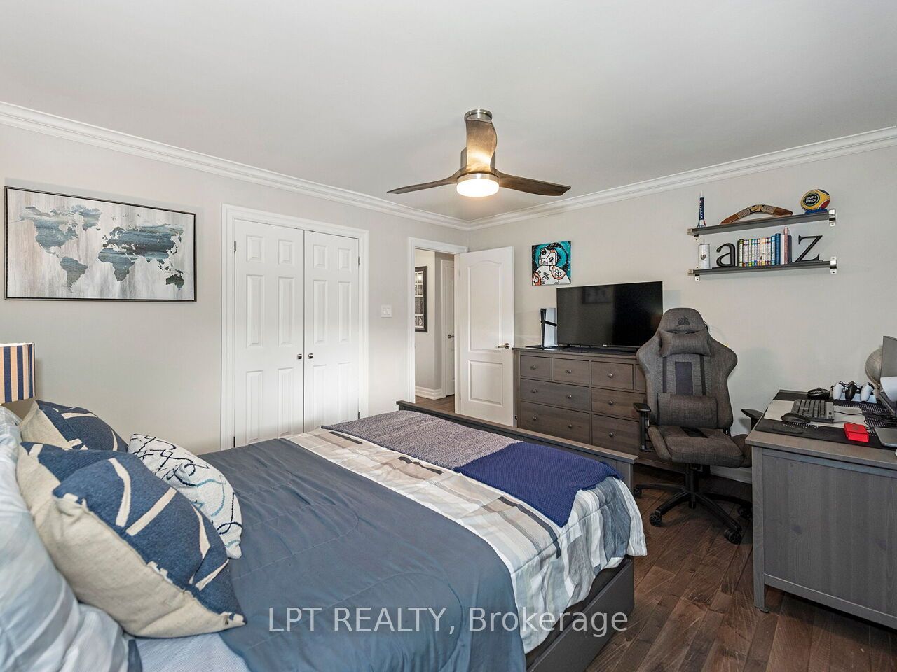 493 Tipperton Crescent Property Photo 33