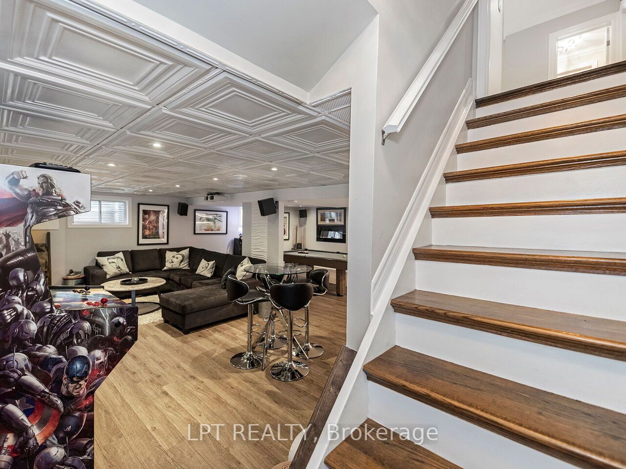 493 Tipperton Crescent Property Photo 36