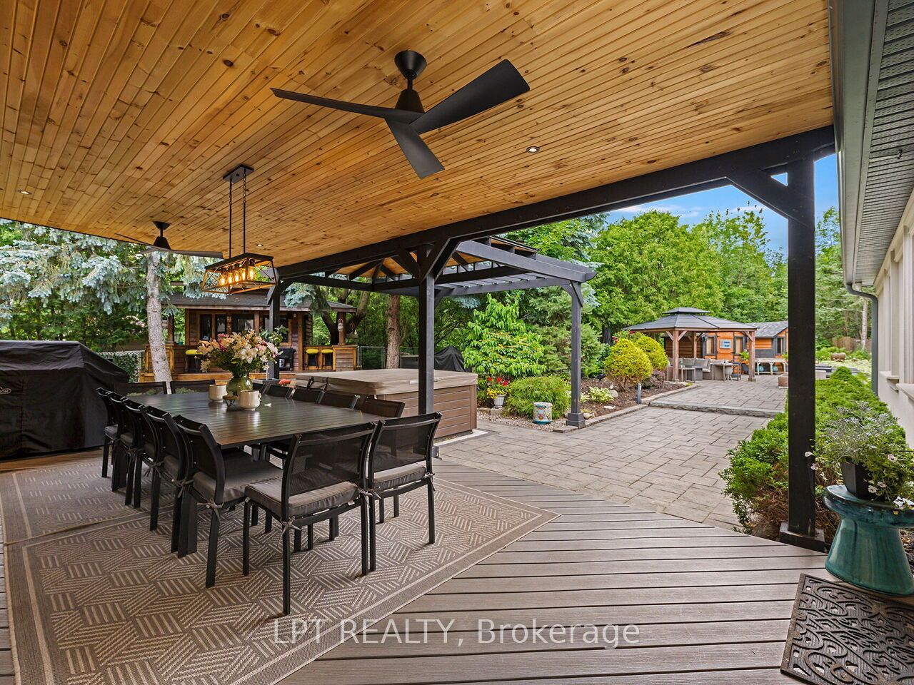 493 Tipperton Crescent Property Photo 43
