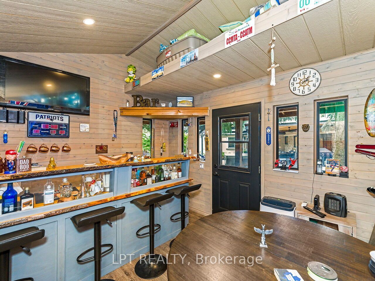 493 Tipperton Crescent Property Photo 47