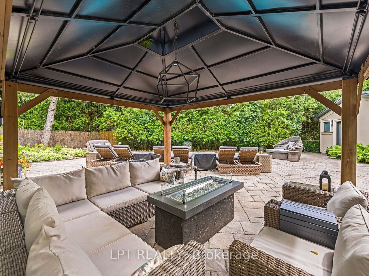 493 Tipperton Crescent Property Photo 48