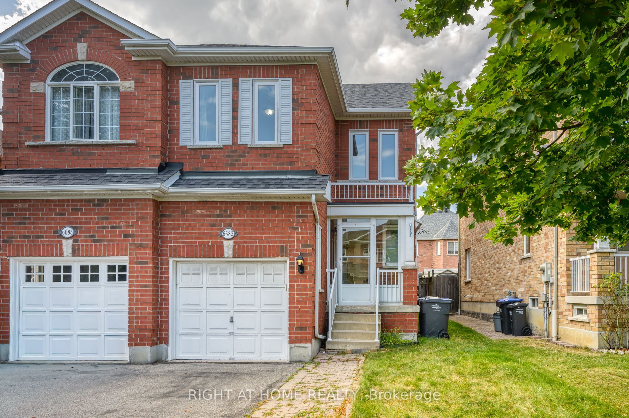 6683 Opera Glass Crescent Property Photo 1