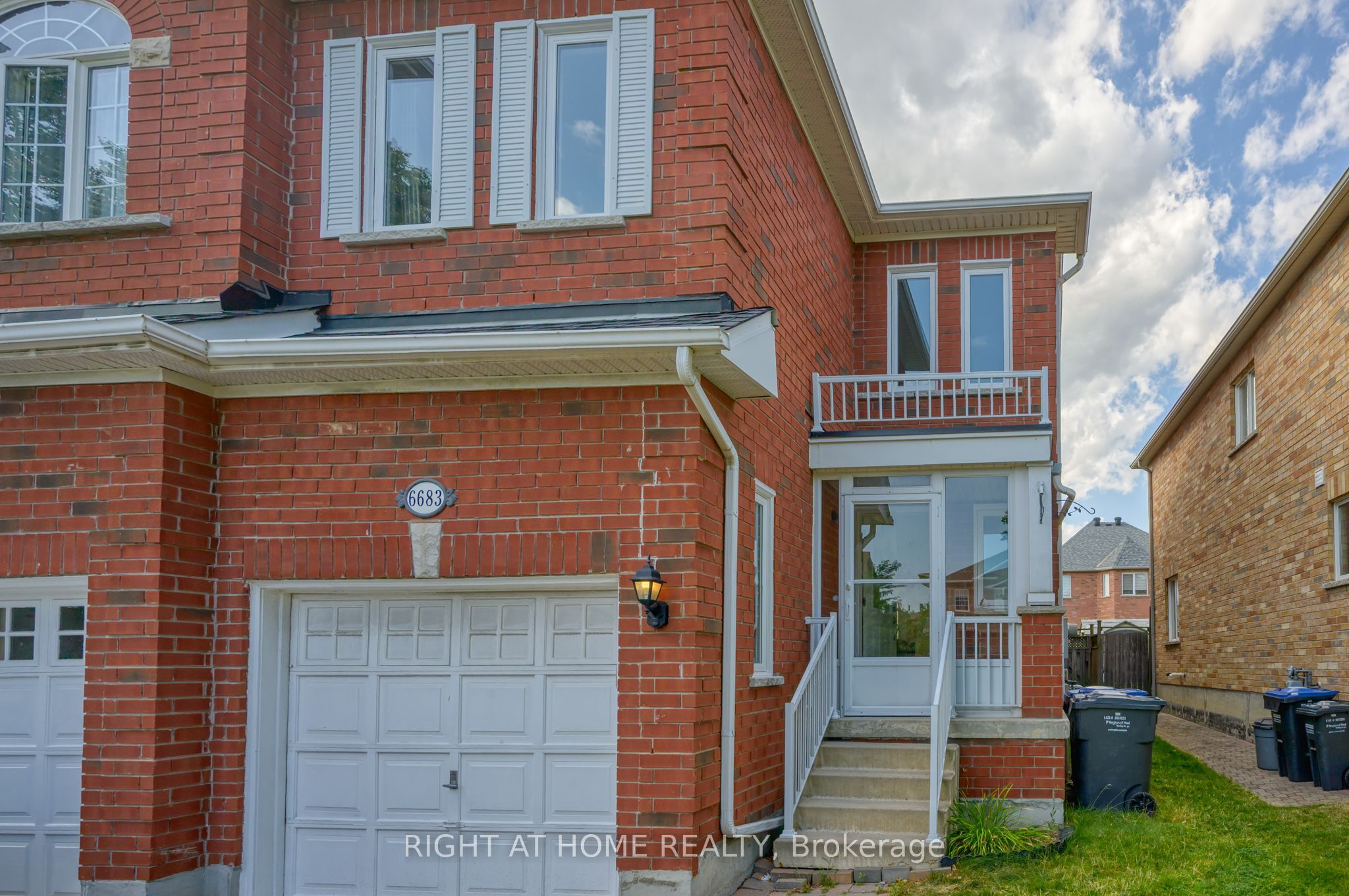 6683 Opera Glass Crescent Property Photo 2