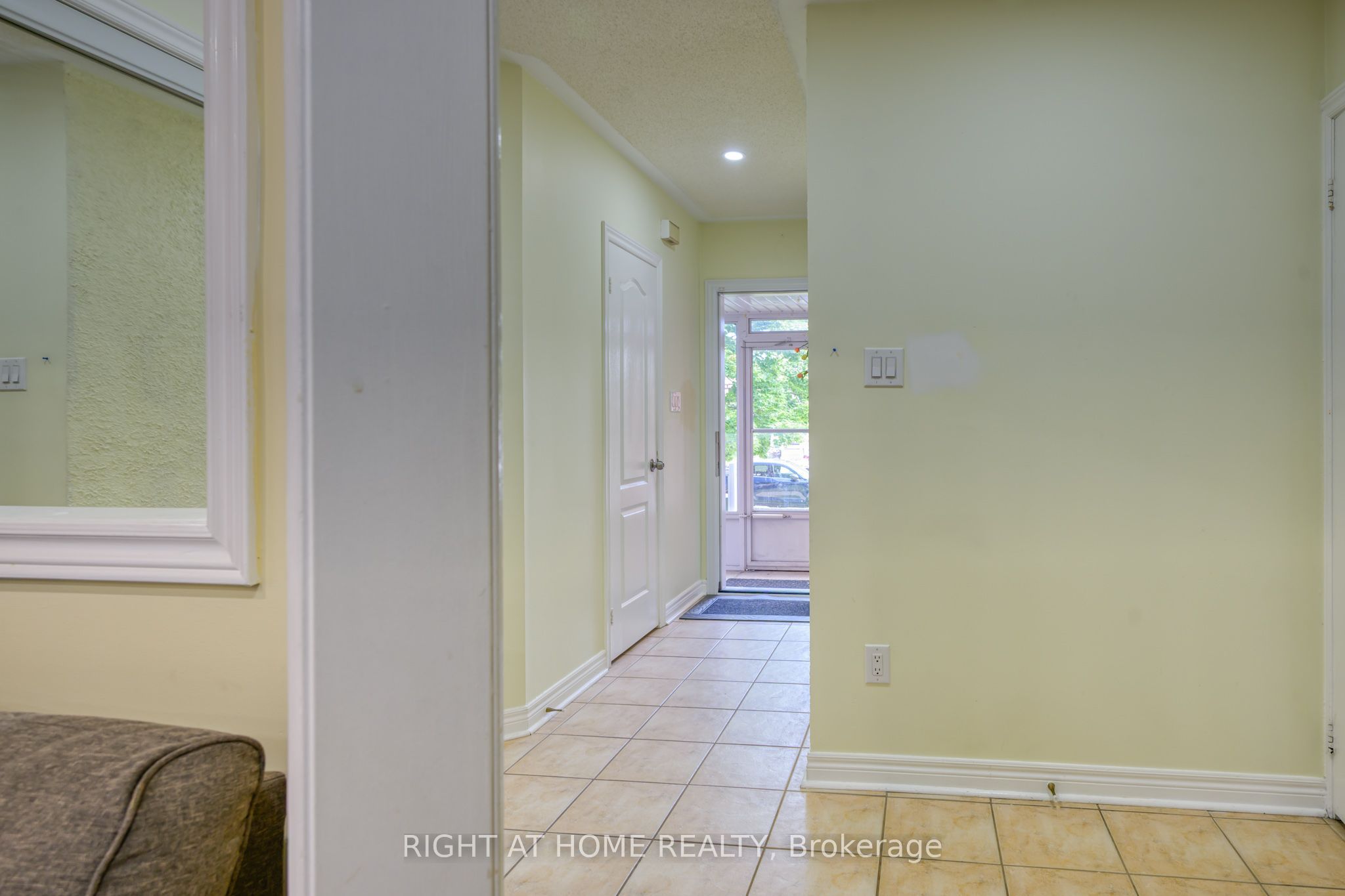 6683 Opera Glass Crescent Property Photo 4