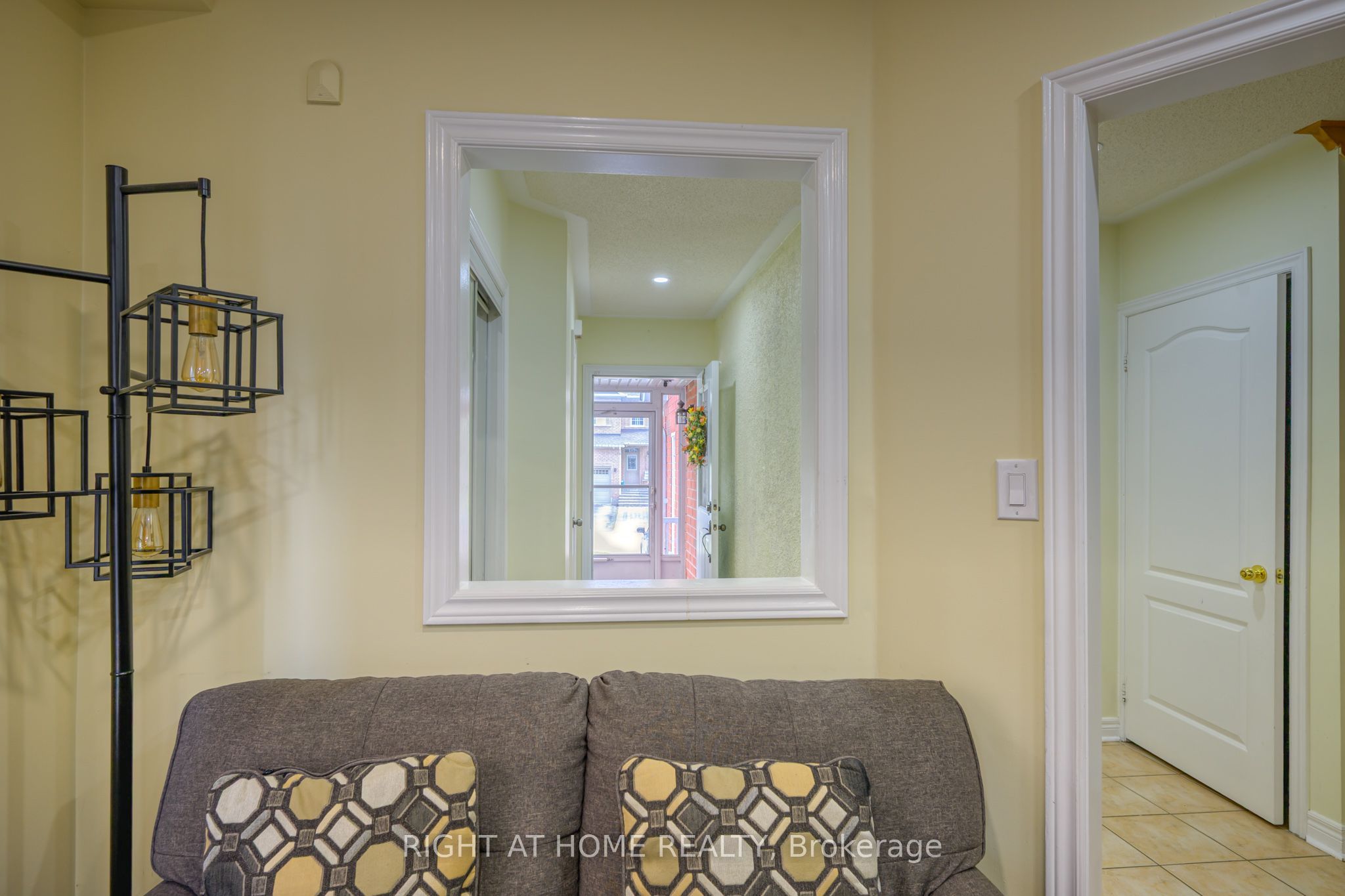 6683 Opera Glass Crescent Property Photo 6