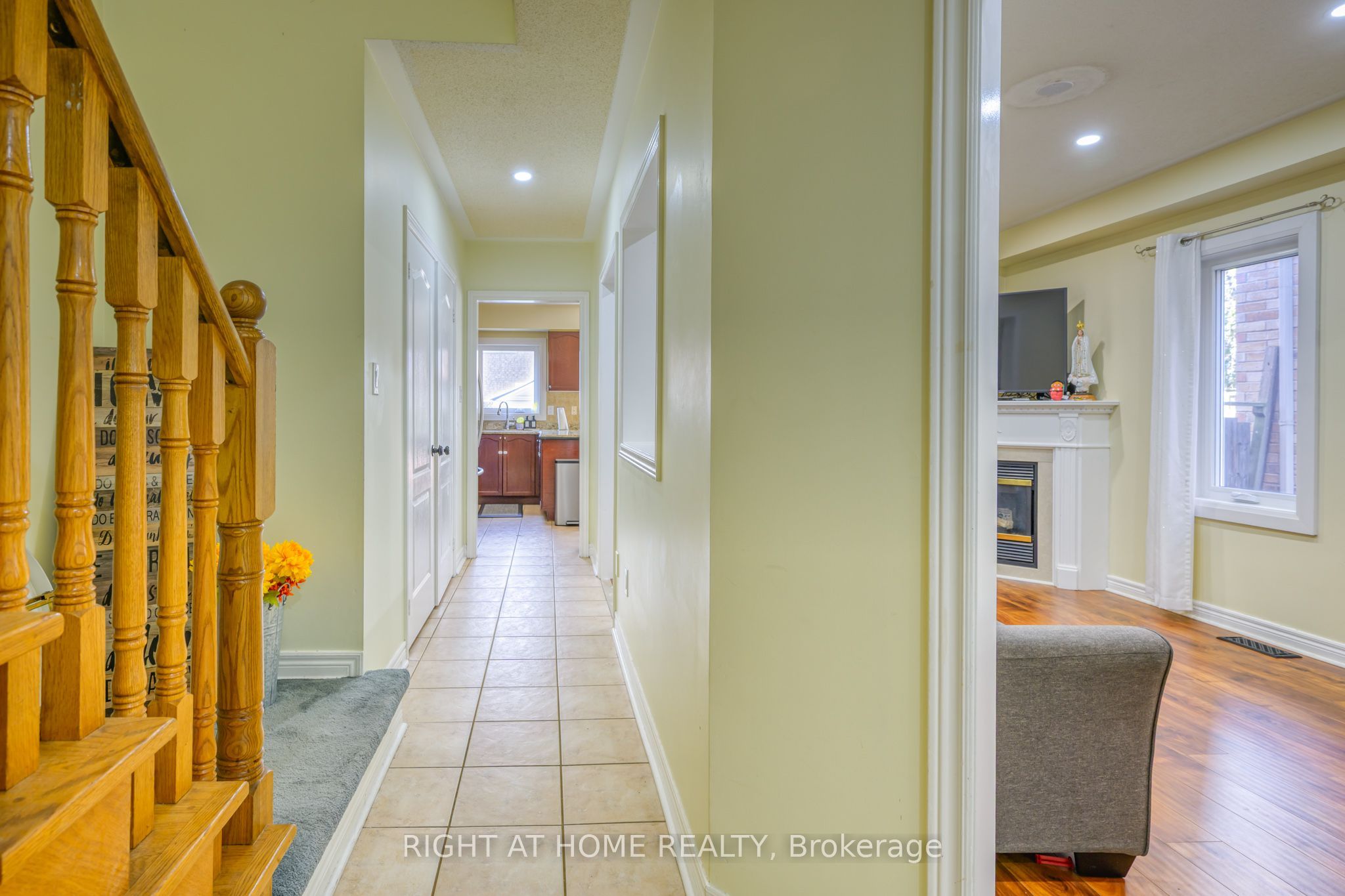 6683 Opera Glass Crescent Property Photo 10