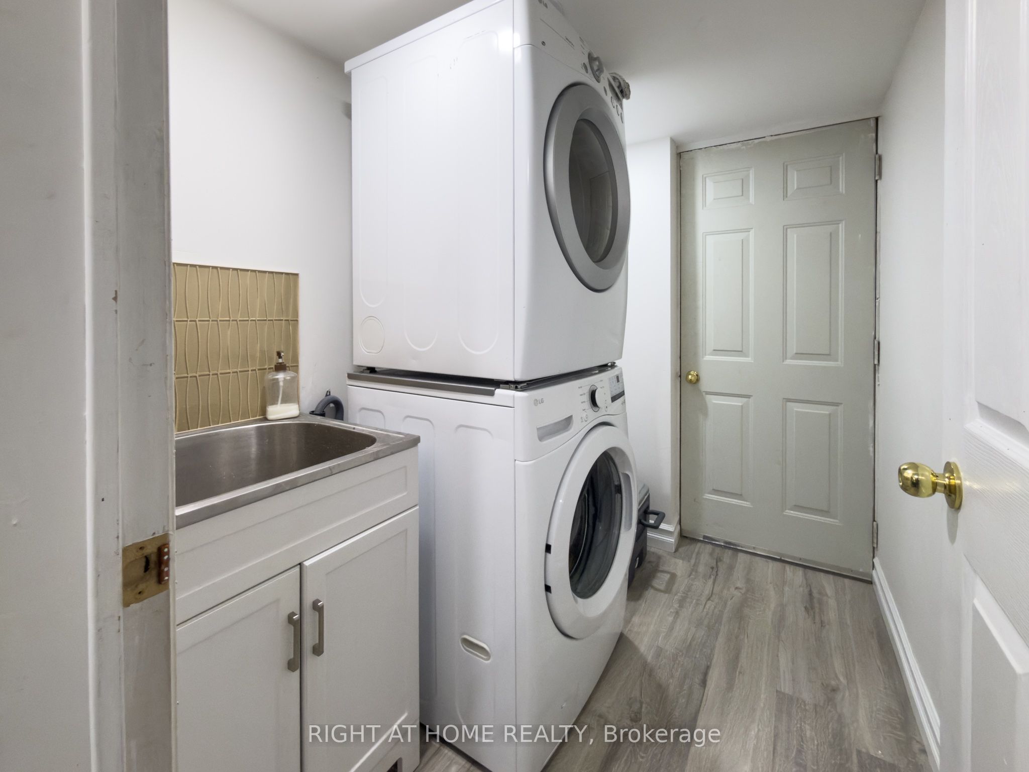6683 Opera Glass Crescent Property Photo 40