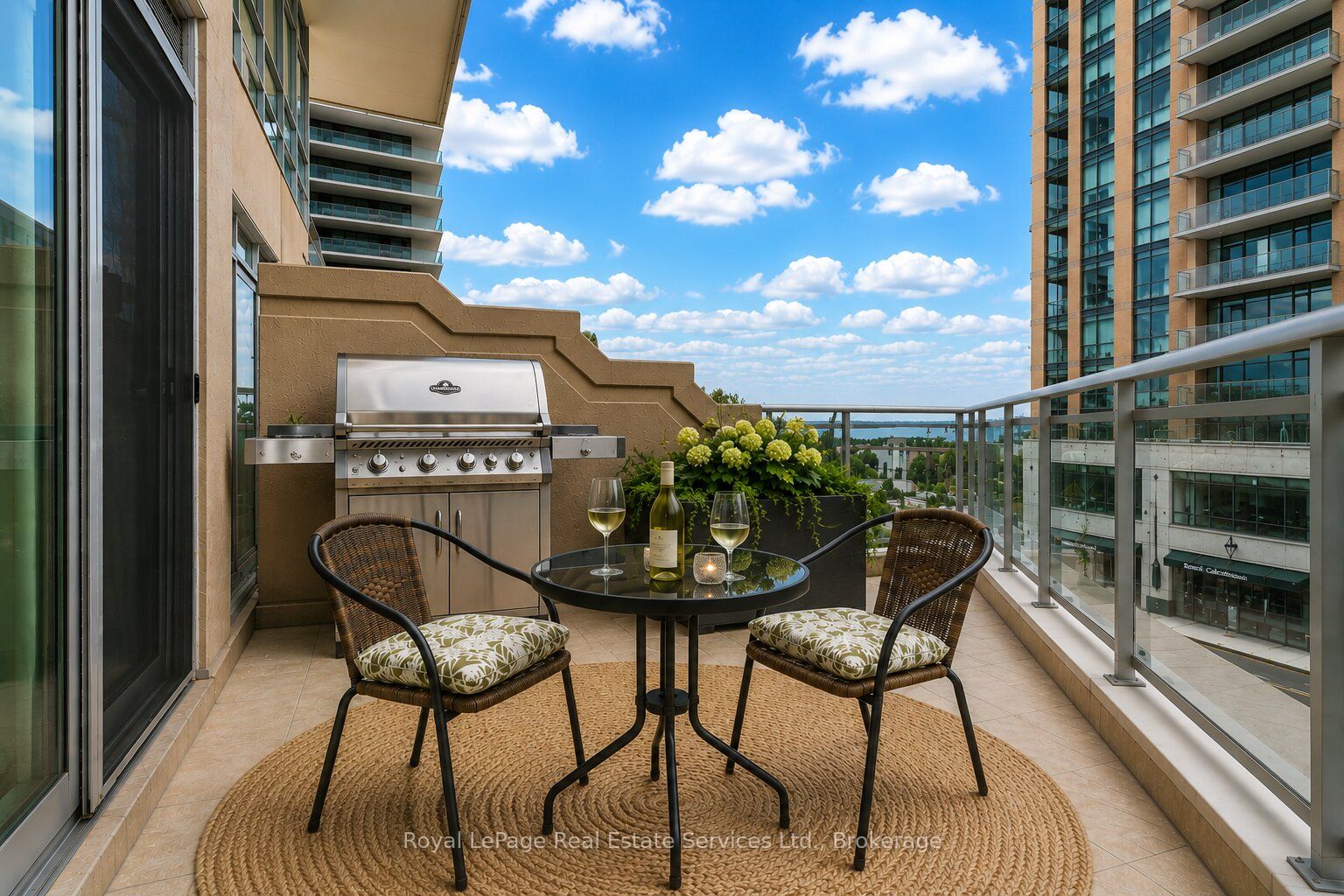 360 Pearl Street 303 Property Photo 32