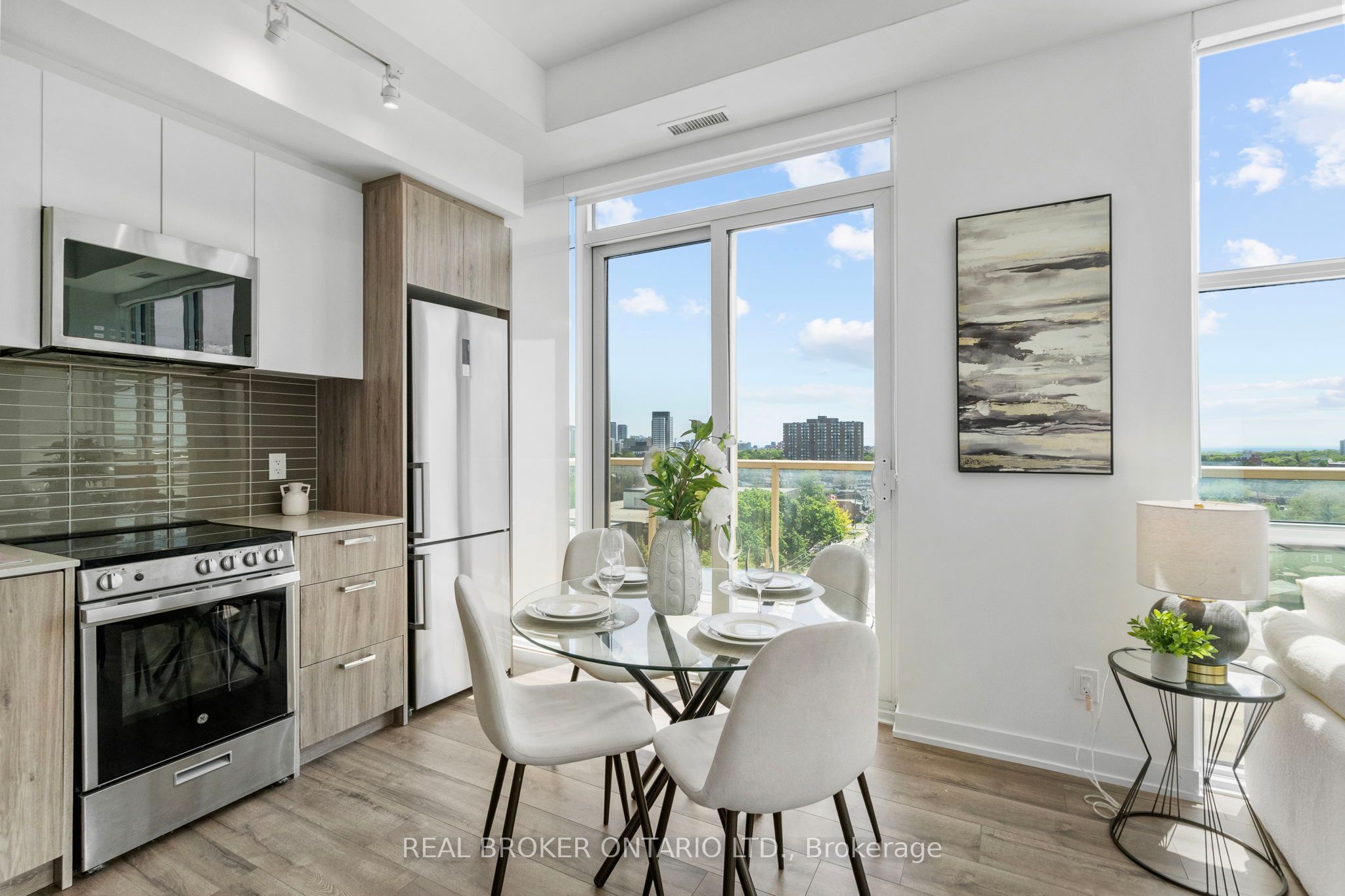 1787 St Clair Avenue W 920 Property Photo 20
