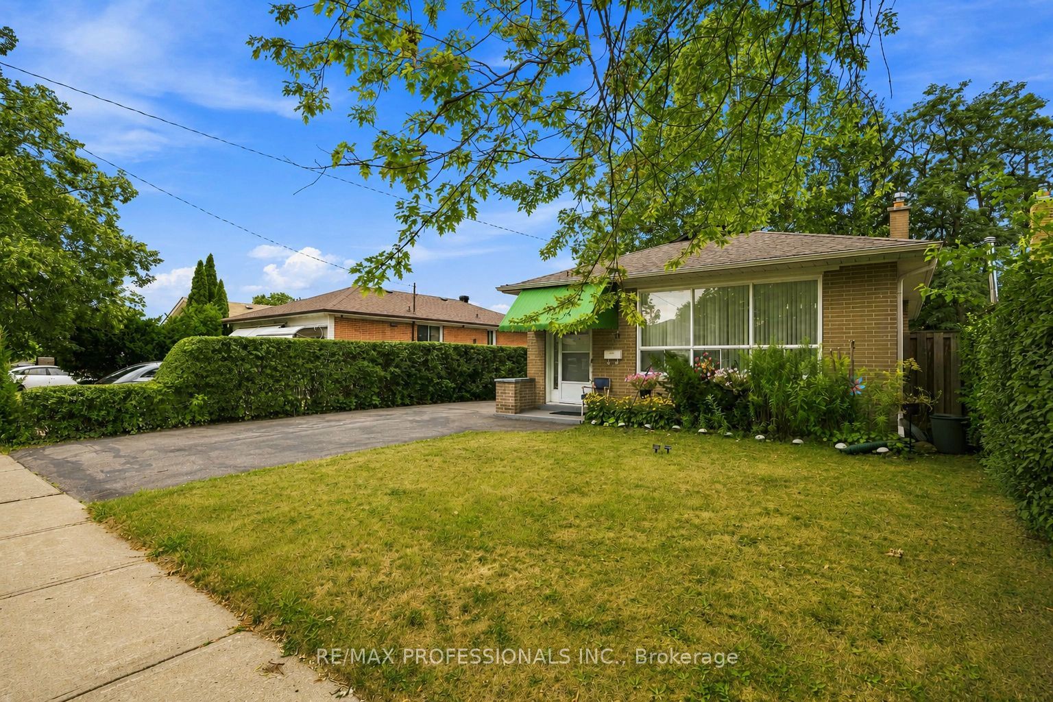 14 Dashwood Crescent