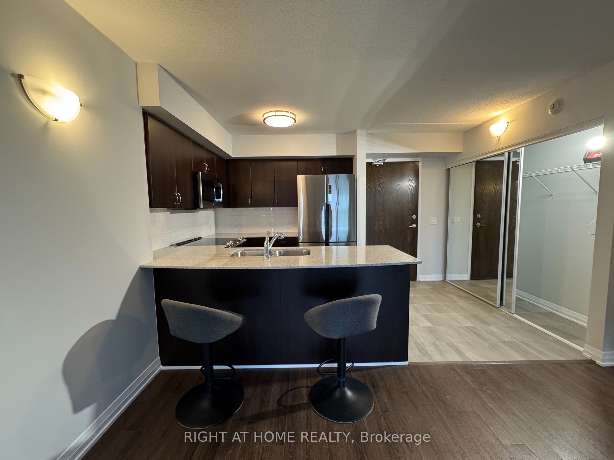 40 Via Rosedale Way 307 Property Photo 5