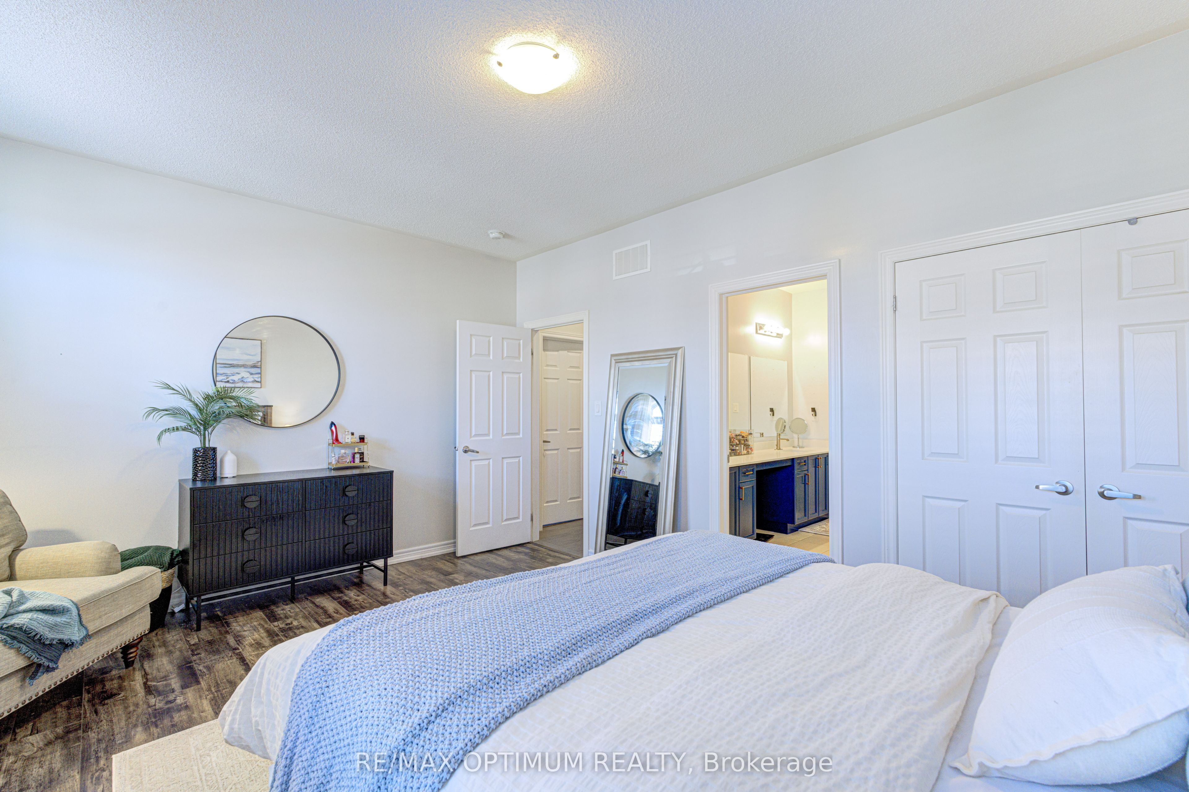 120 Canary Close Property Photo 29