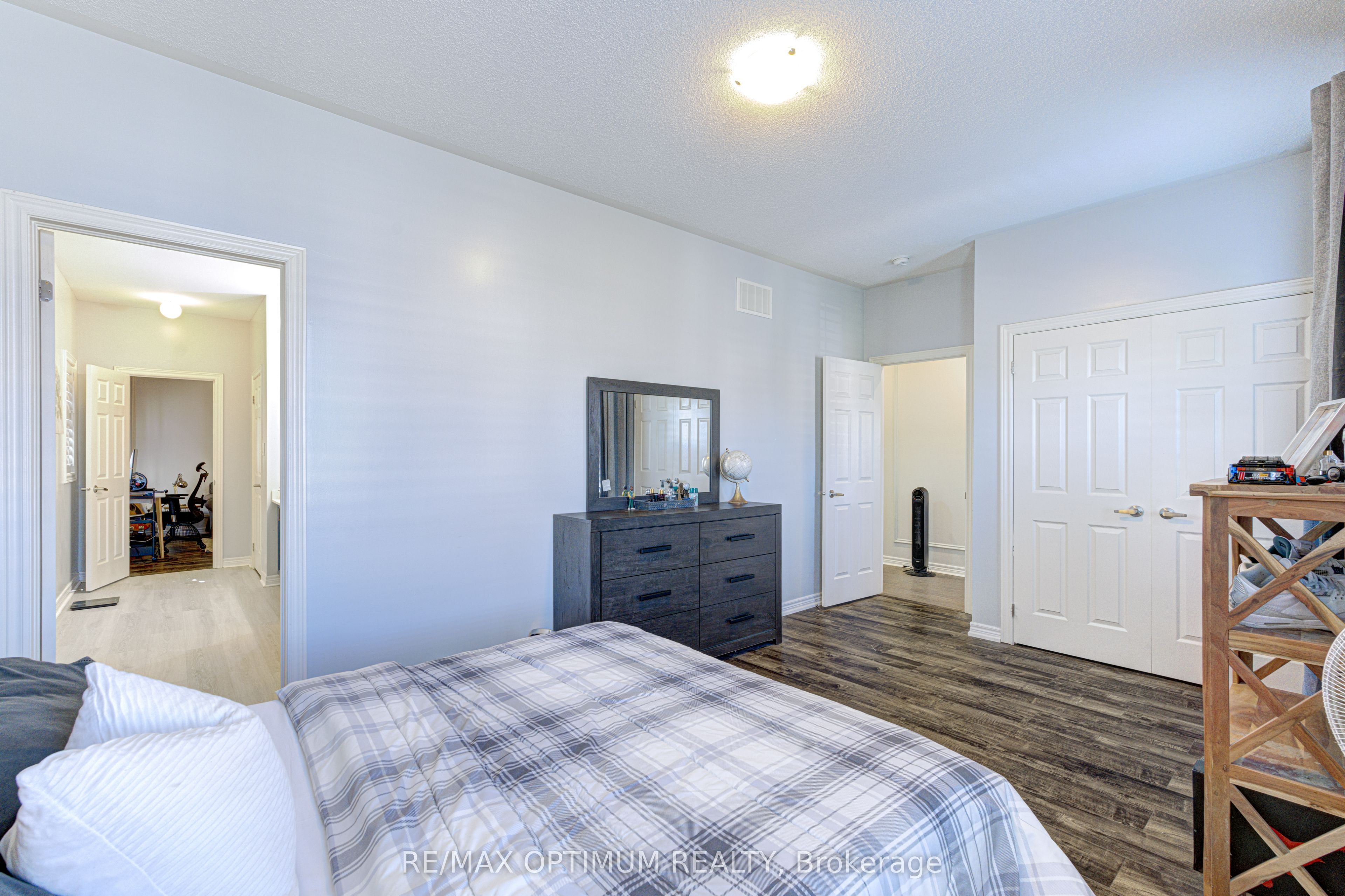 120 Canary Close Property Photo 31