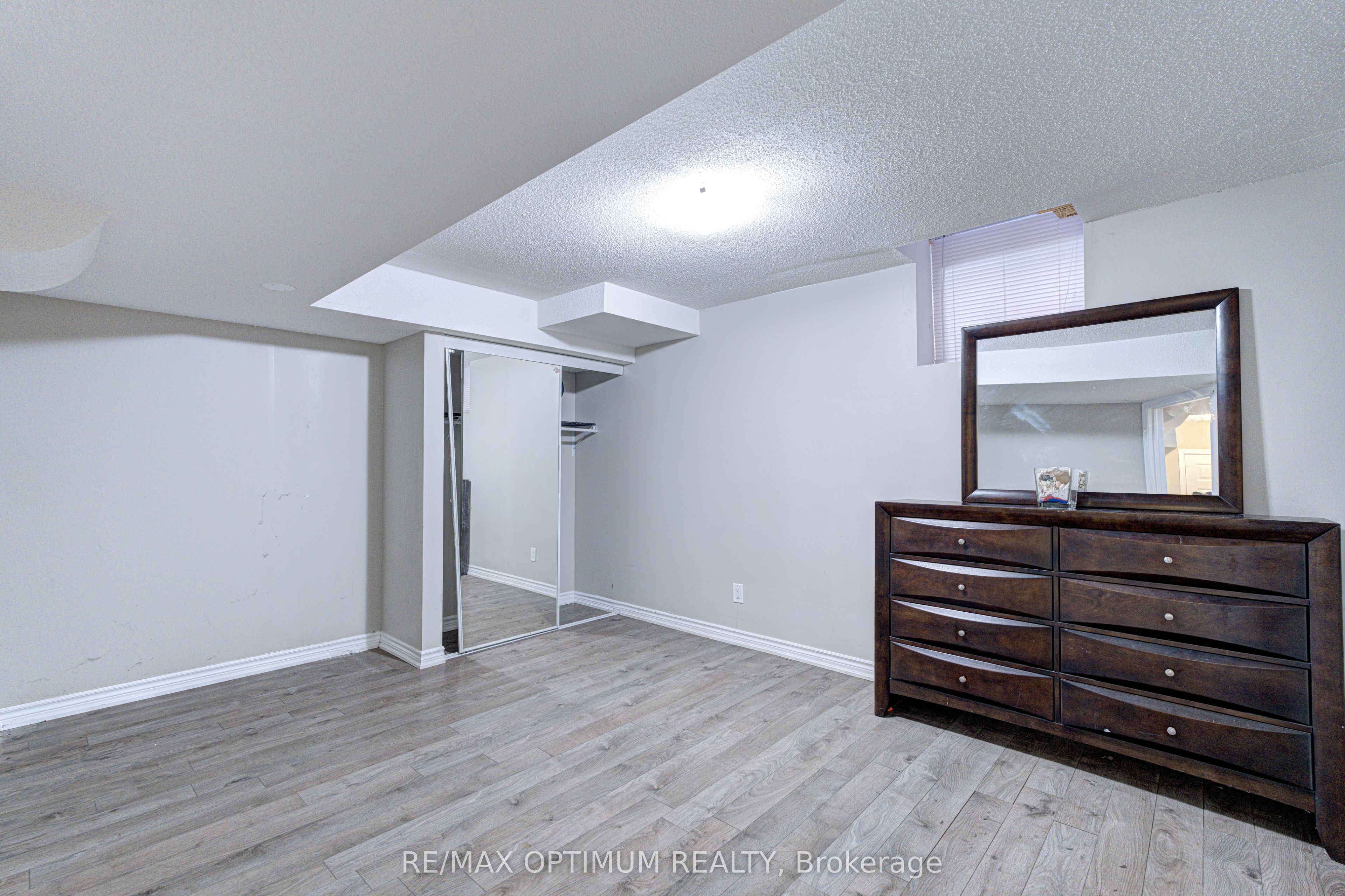 120 Canary Close Property Photo 42