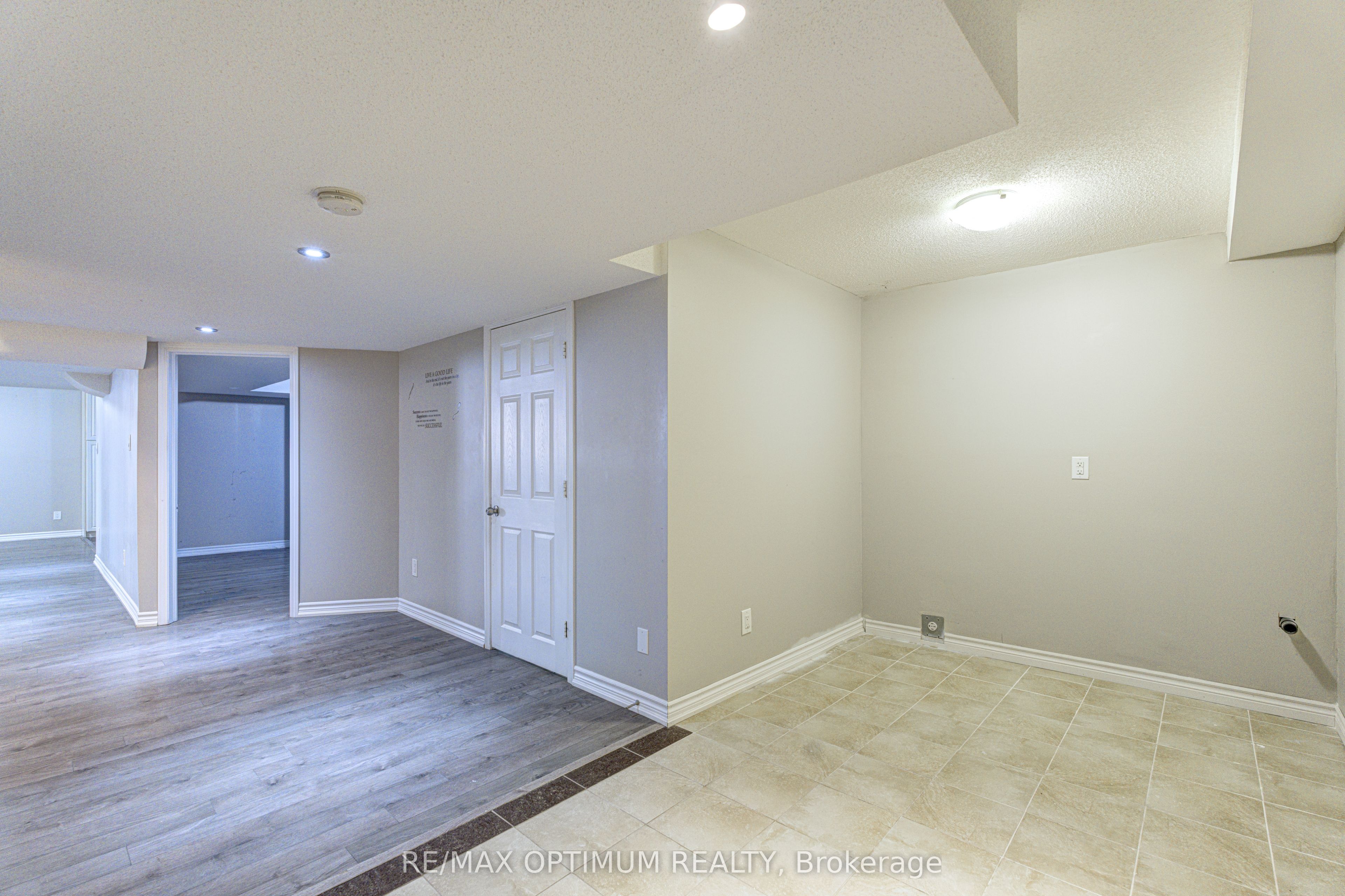 120 Canary Close Property Photo 44