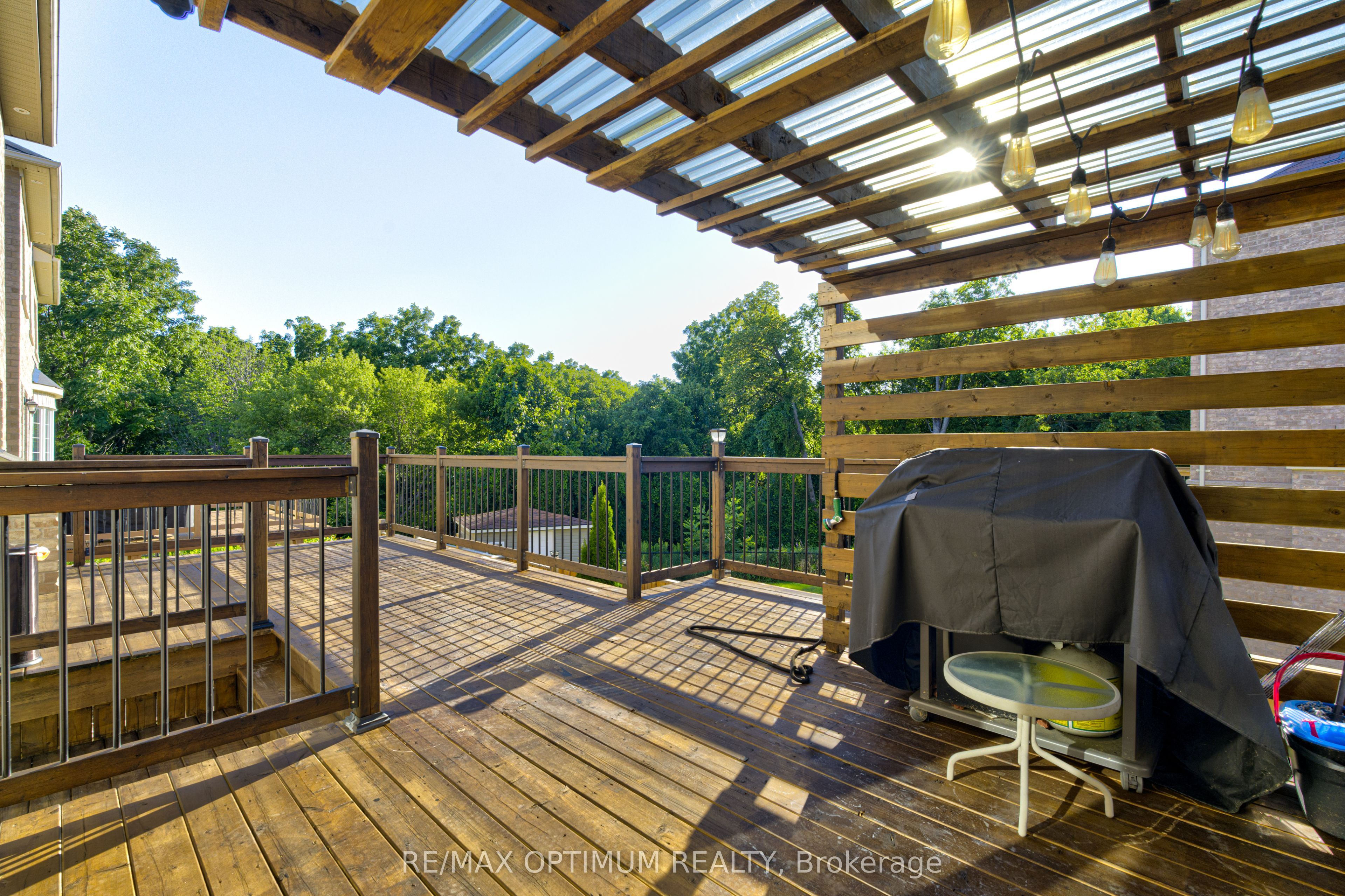 120 Canary Close Property Photo 47