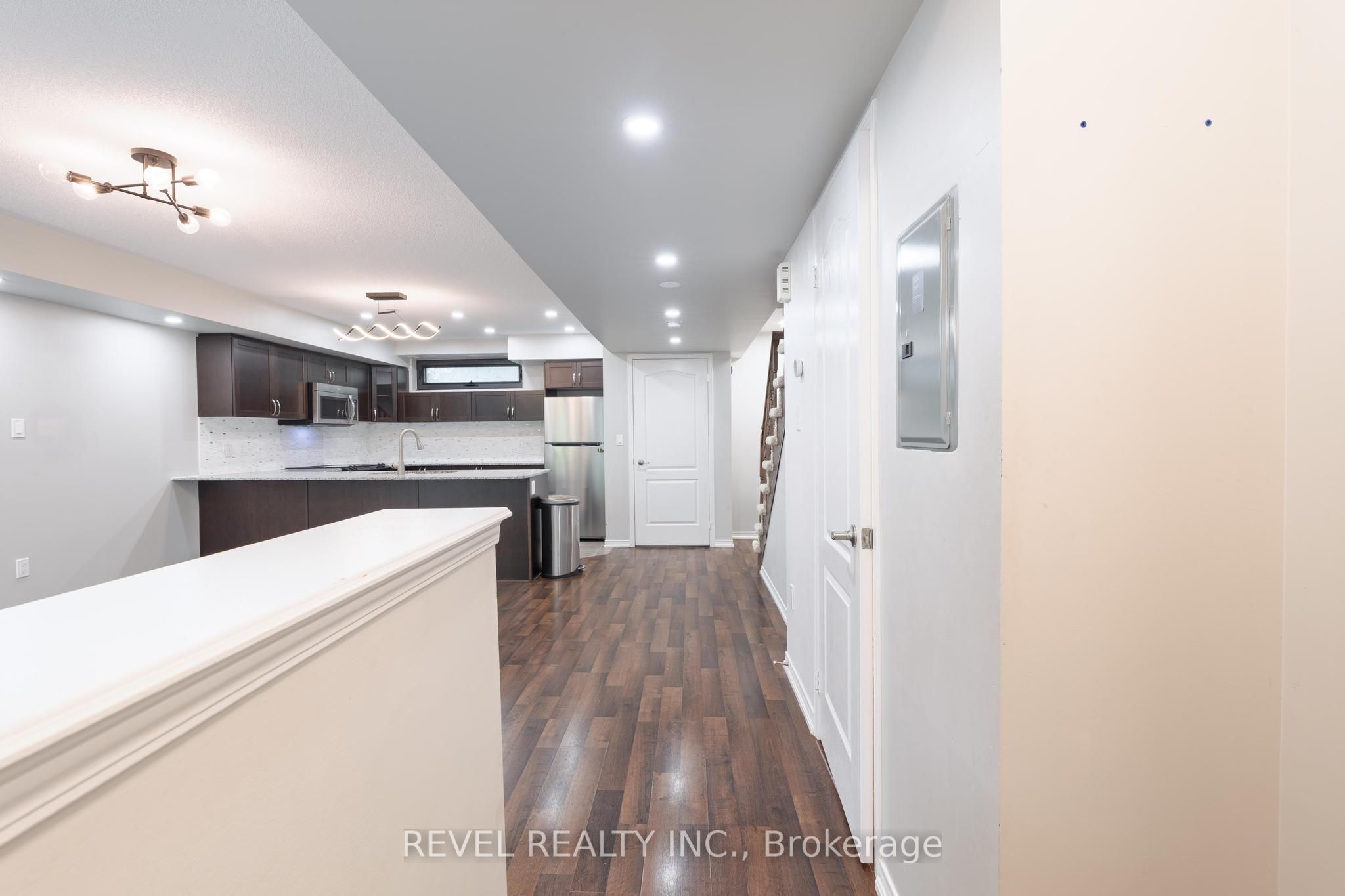 136 Widdicombe Hill Boulevard 108 Property Photo 11