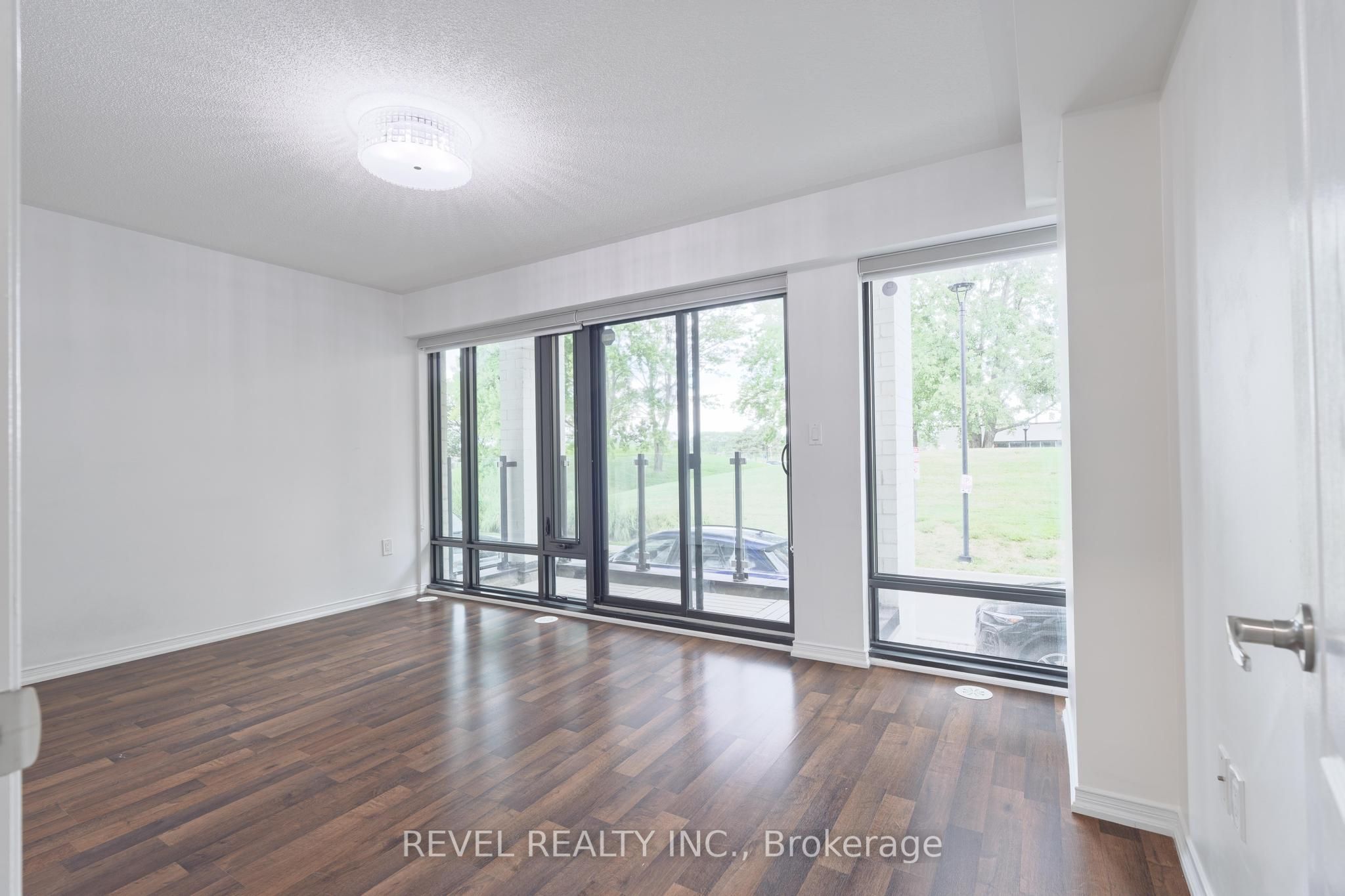 136 Widdicombe Hill Boulevard 108 Property Photo 23