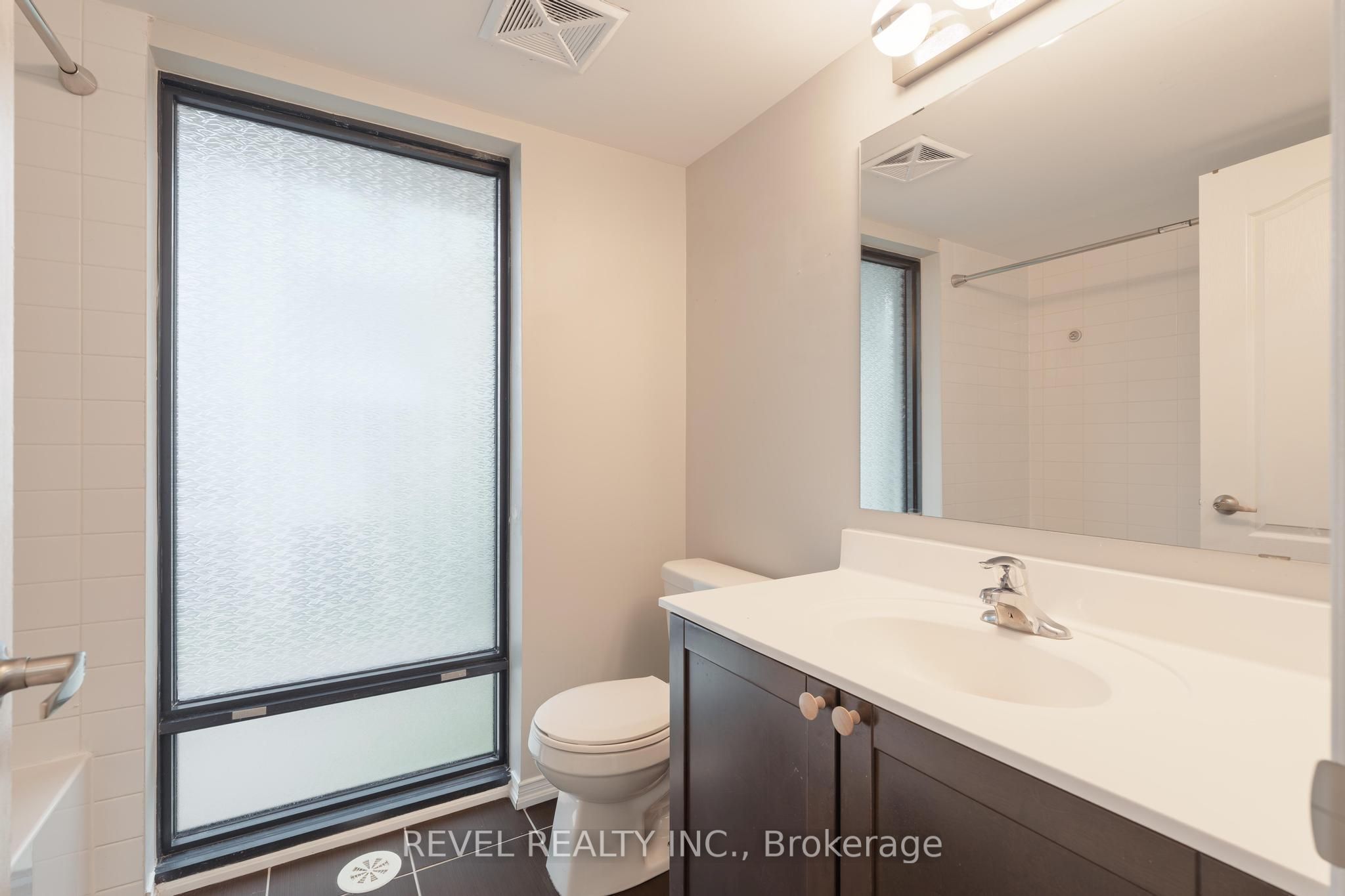 136 Widdicombe Hill Boulevard 108 Property Photo 32