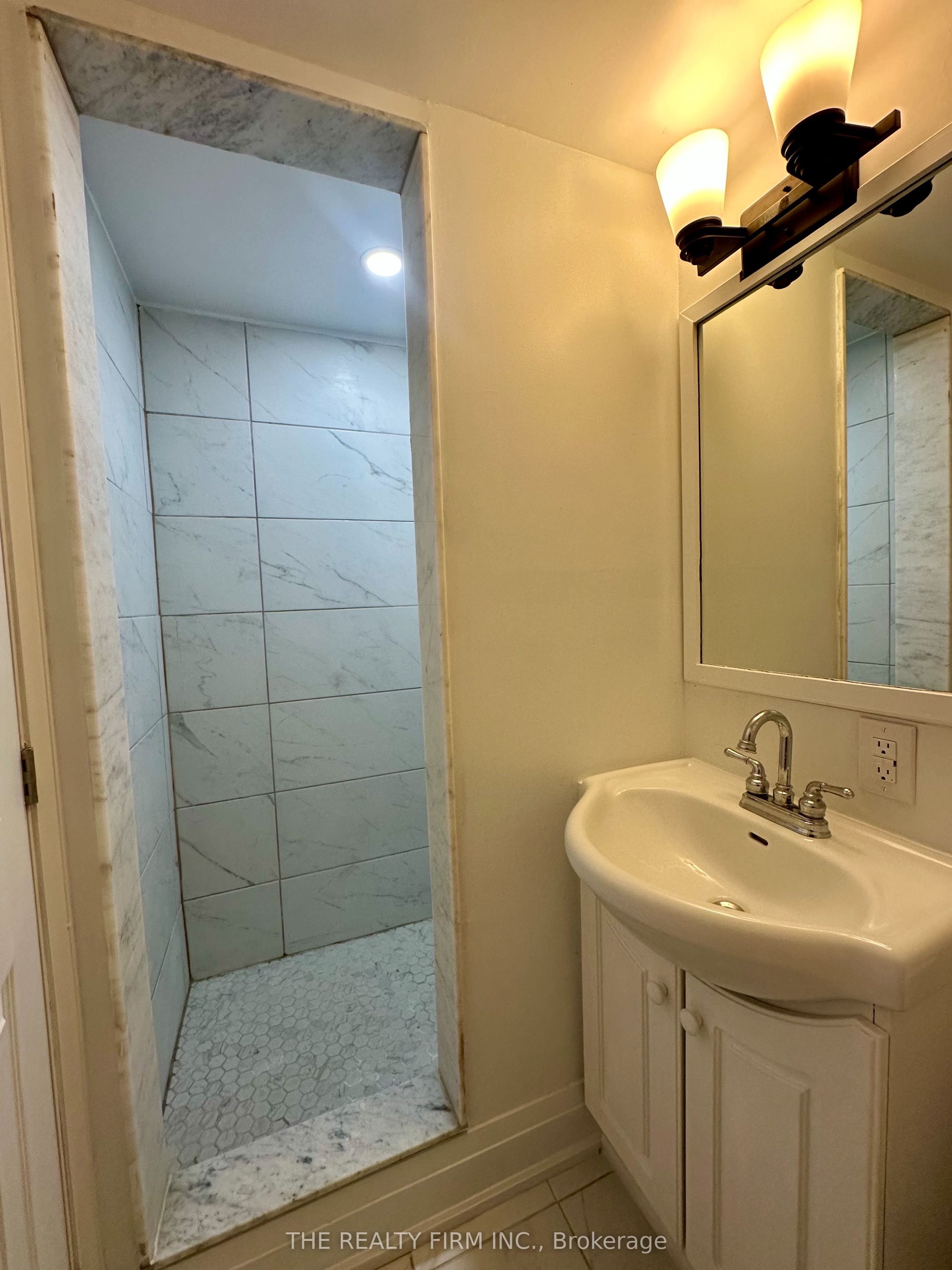 6 Lapp Street Property Photo 48