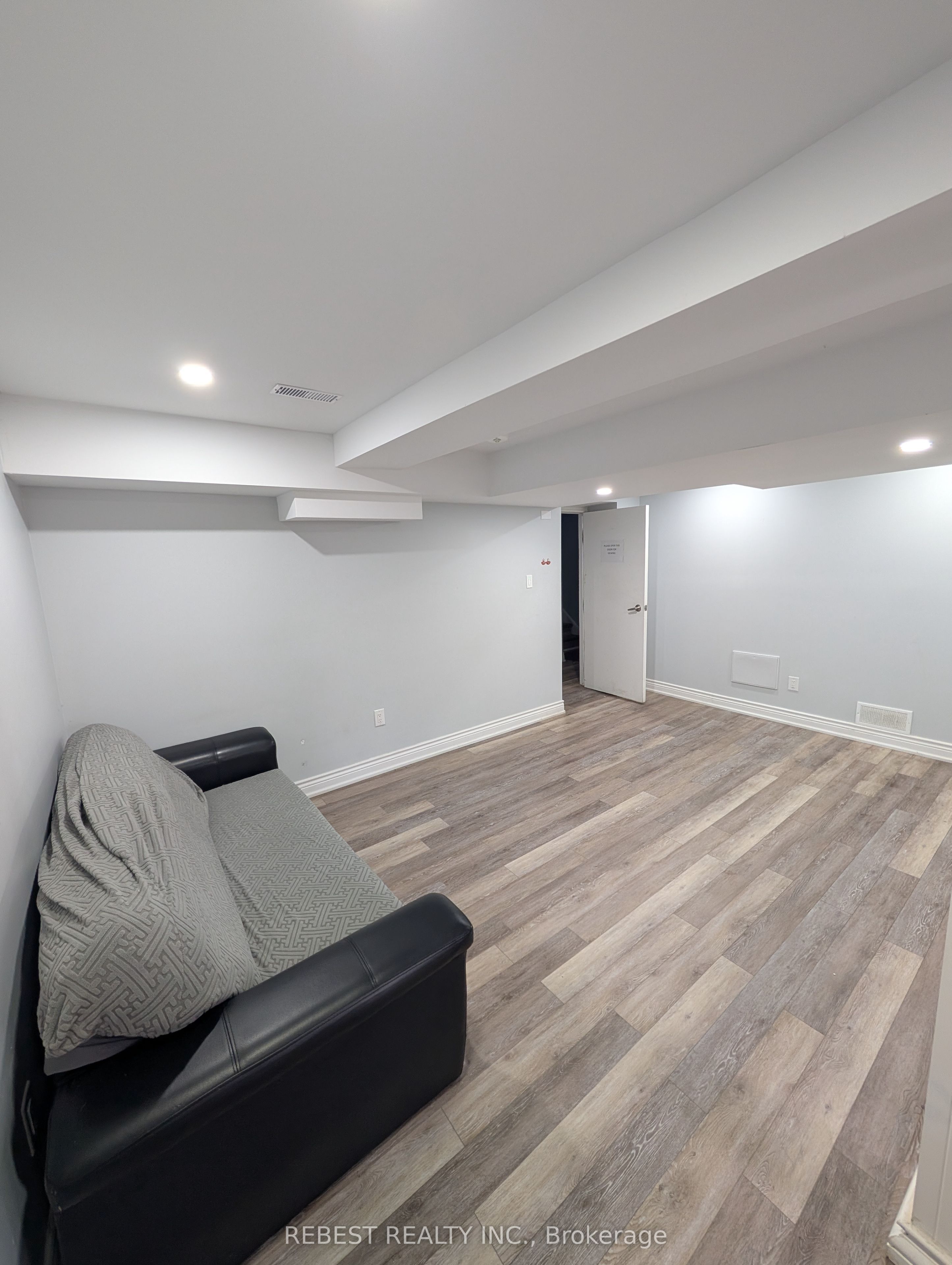 2 Trillium Court Basement Property Photo 6