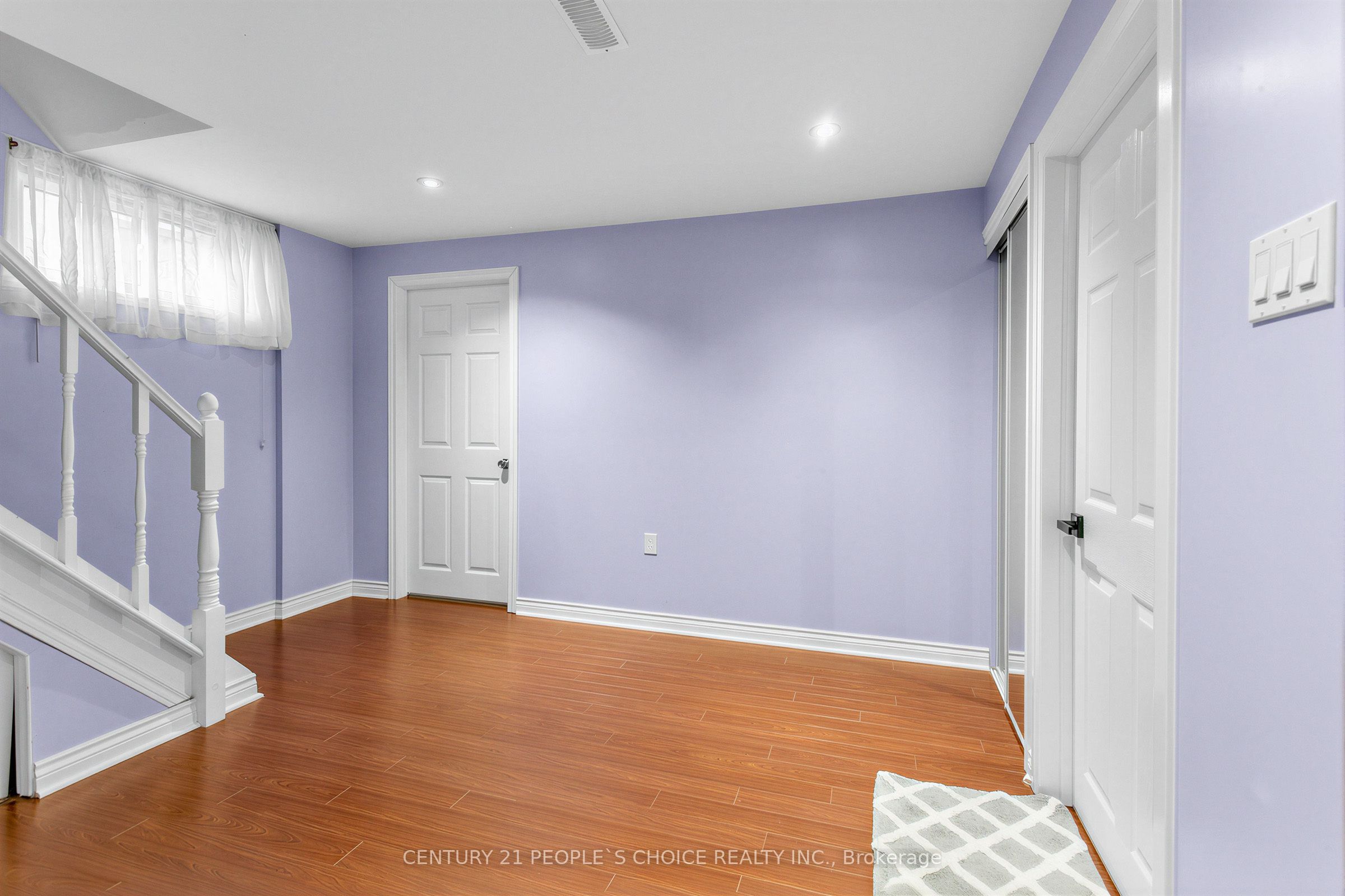 42 Dixfield Drive Lower Property Photo 5