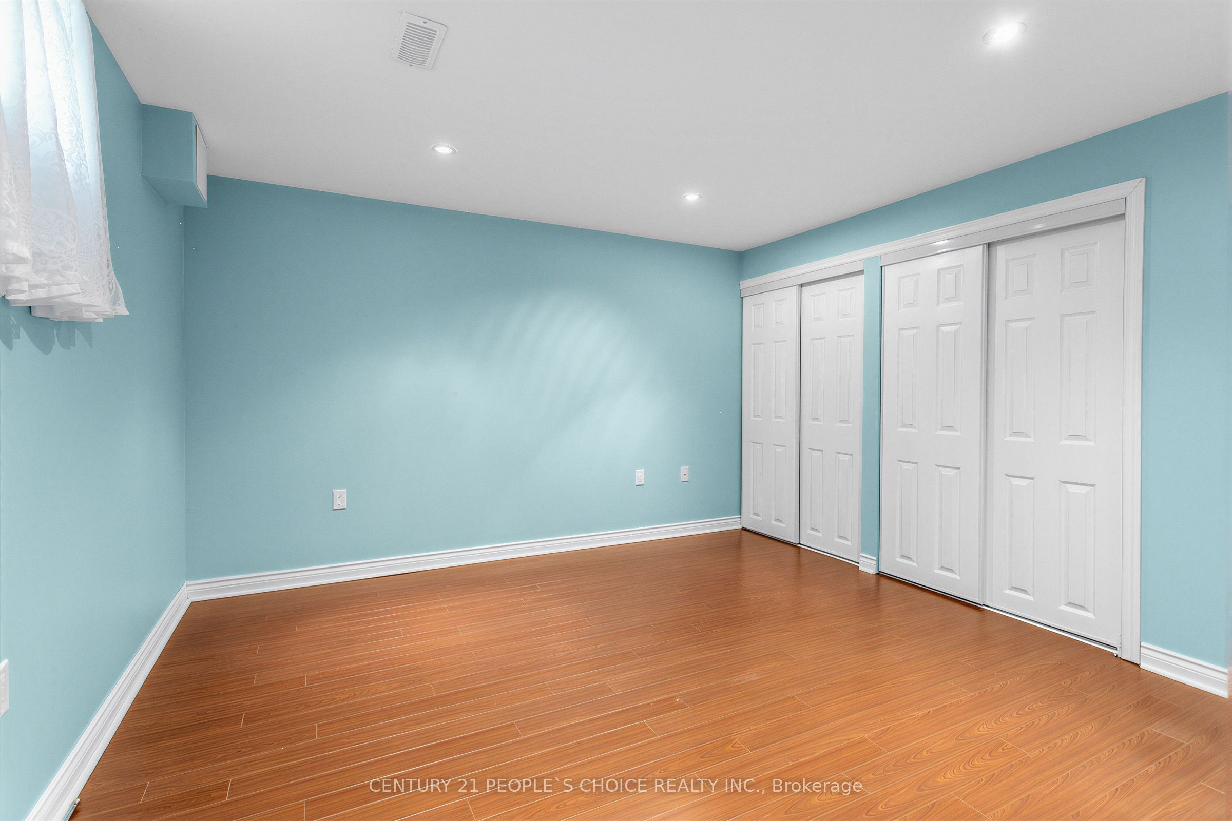42 Dixfield Drive Lower Property Photo 6
