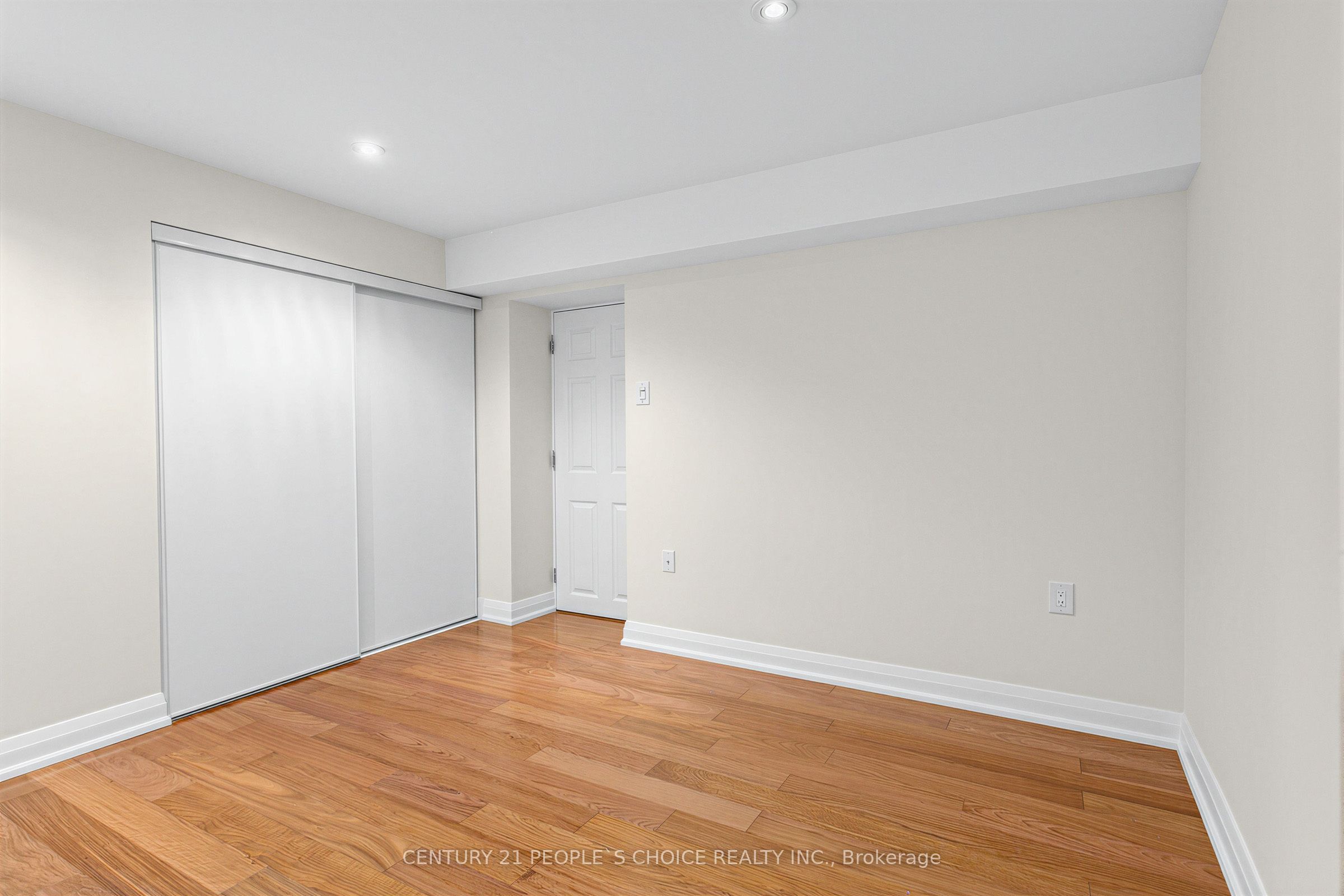 42 Dixfield Drive Lower Property Photo 11