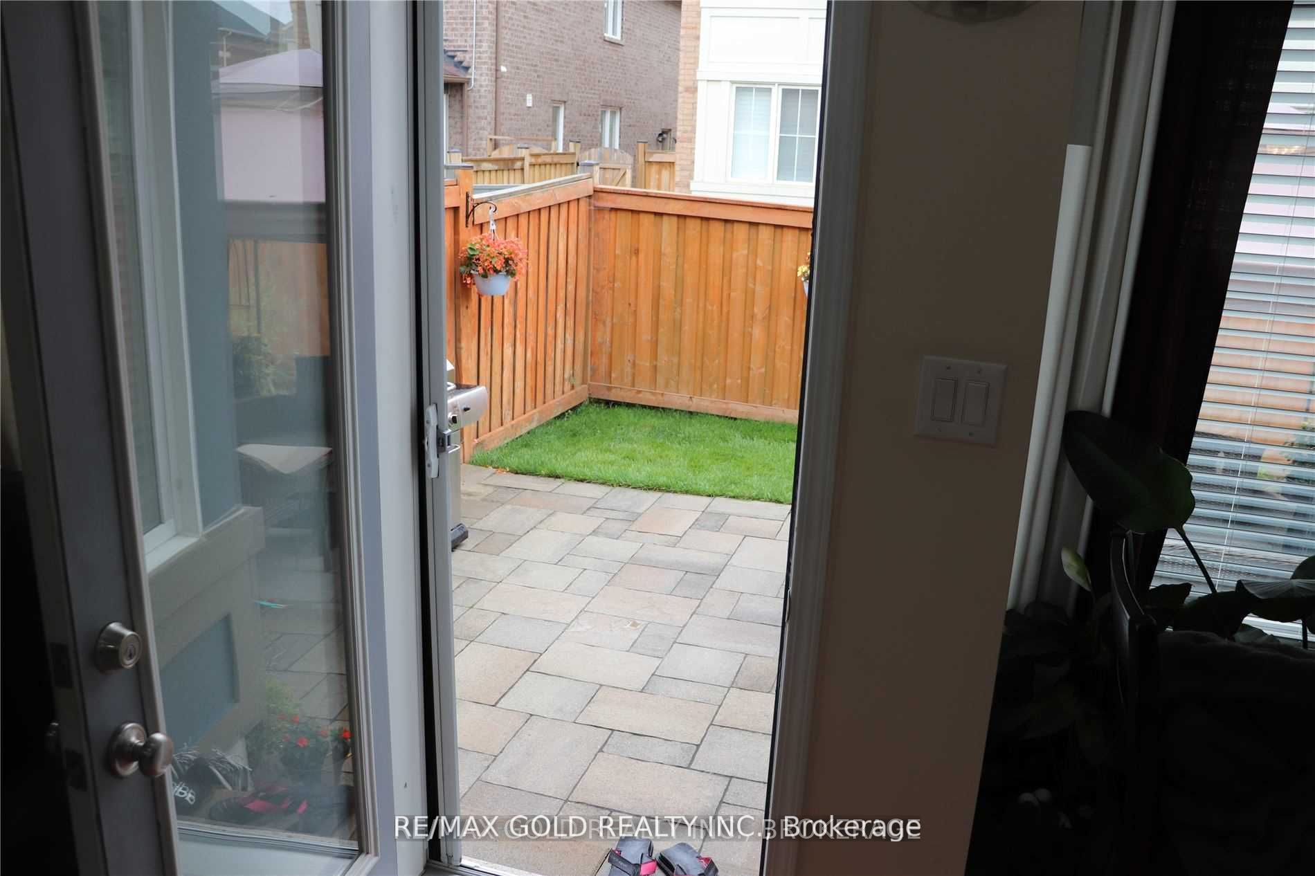 45 Biddens Square Property Photo 15