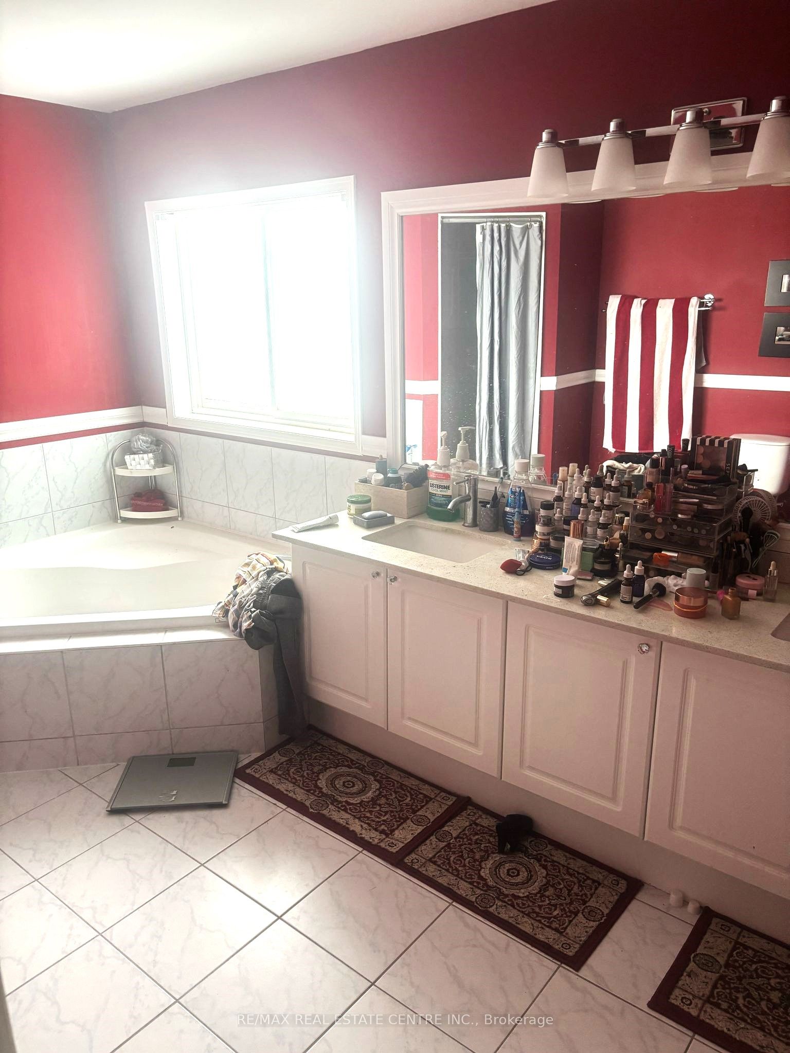 21 Robertson Davies Drive Property Photo 10