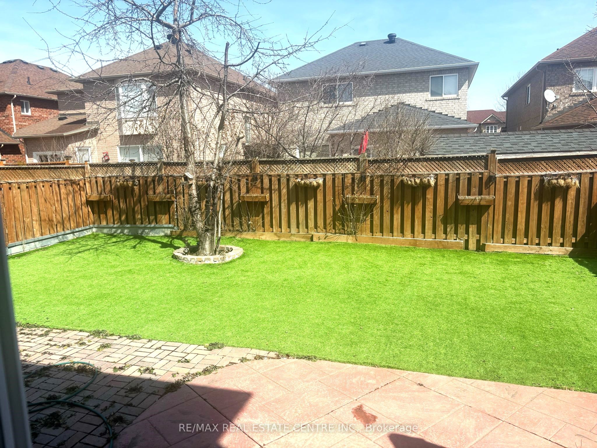 21 Robertson Davies Drive Property Photo 13