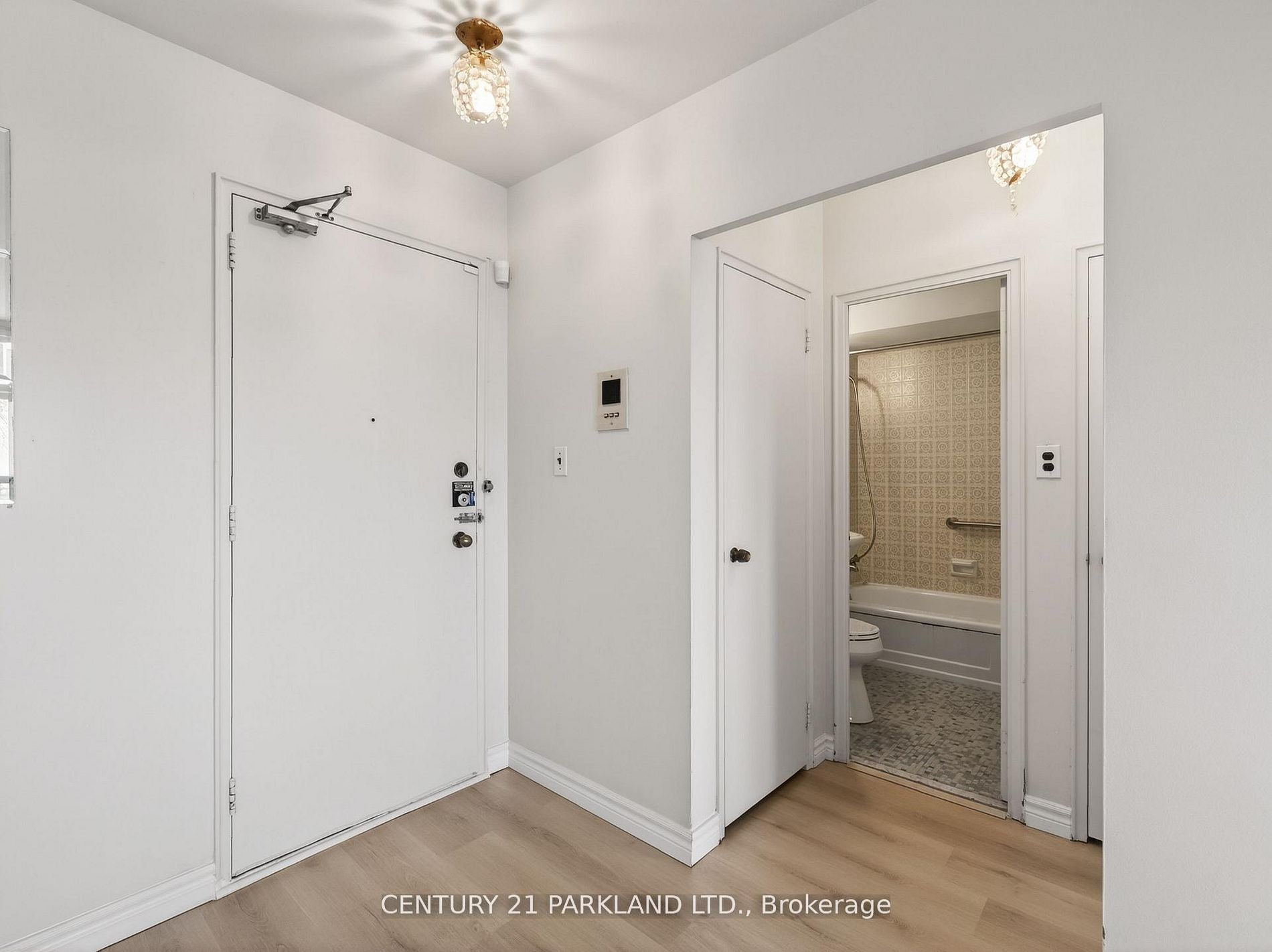 2961 Dufferin Street 202 Property Photo 6