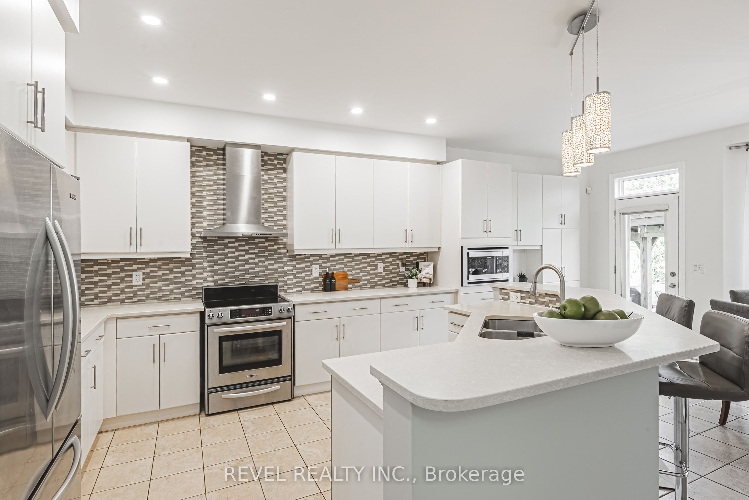 170 Forbes Terrace Property Photo 8