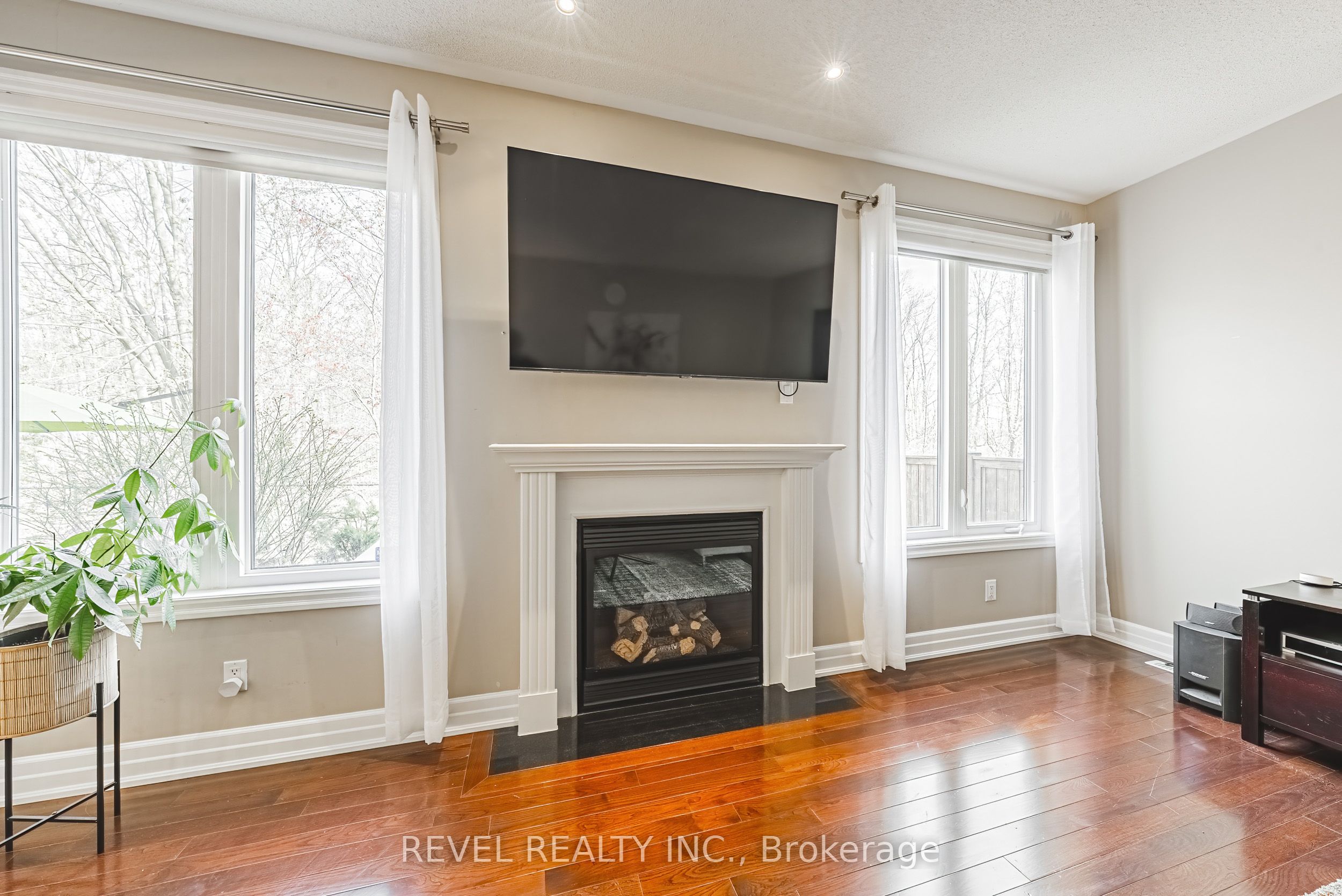 170 Forbes Terrace Property Photo 14