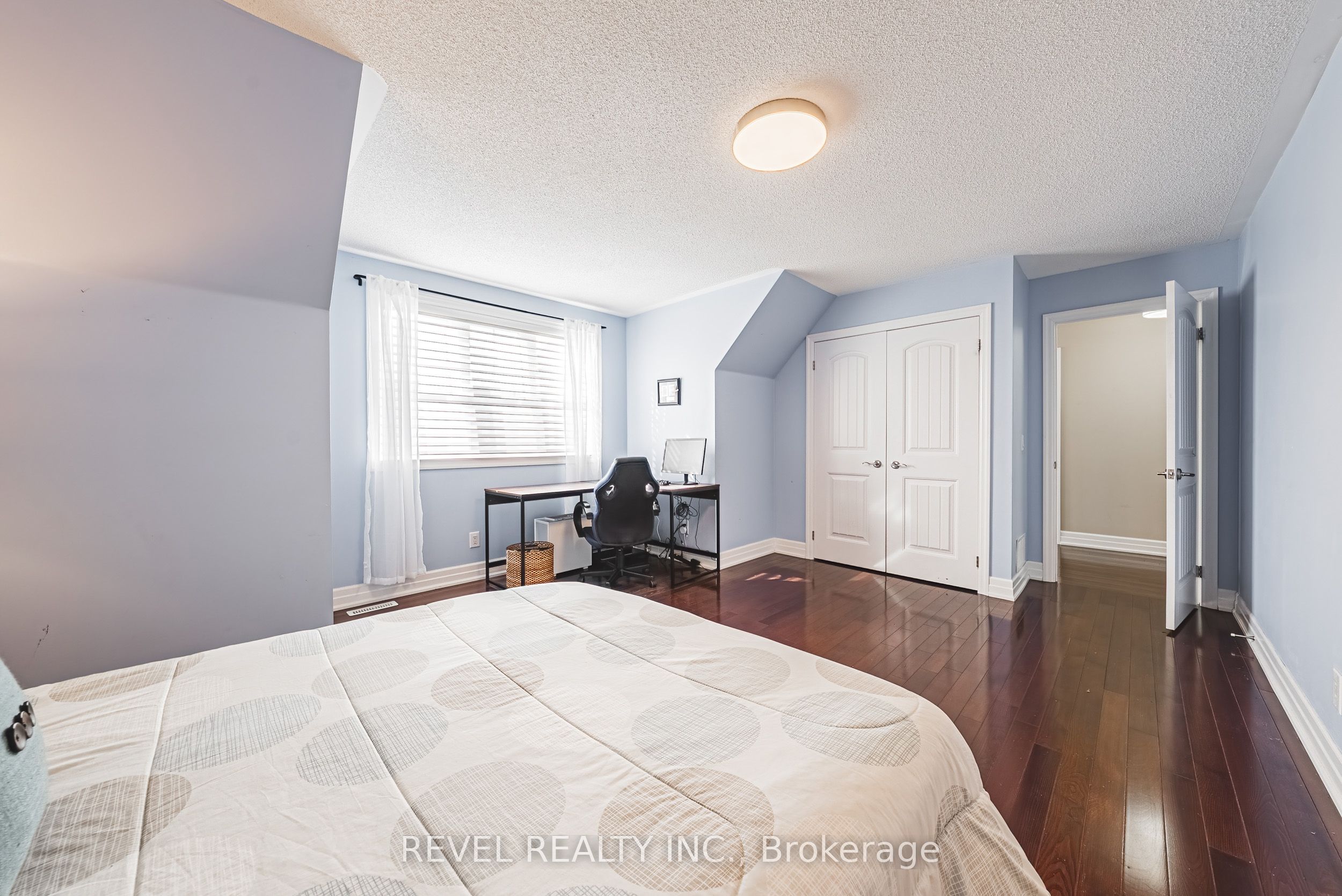 170 Forbes Terrace Property Photo 33