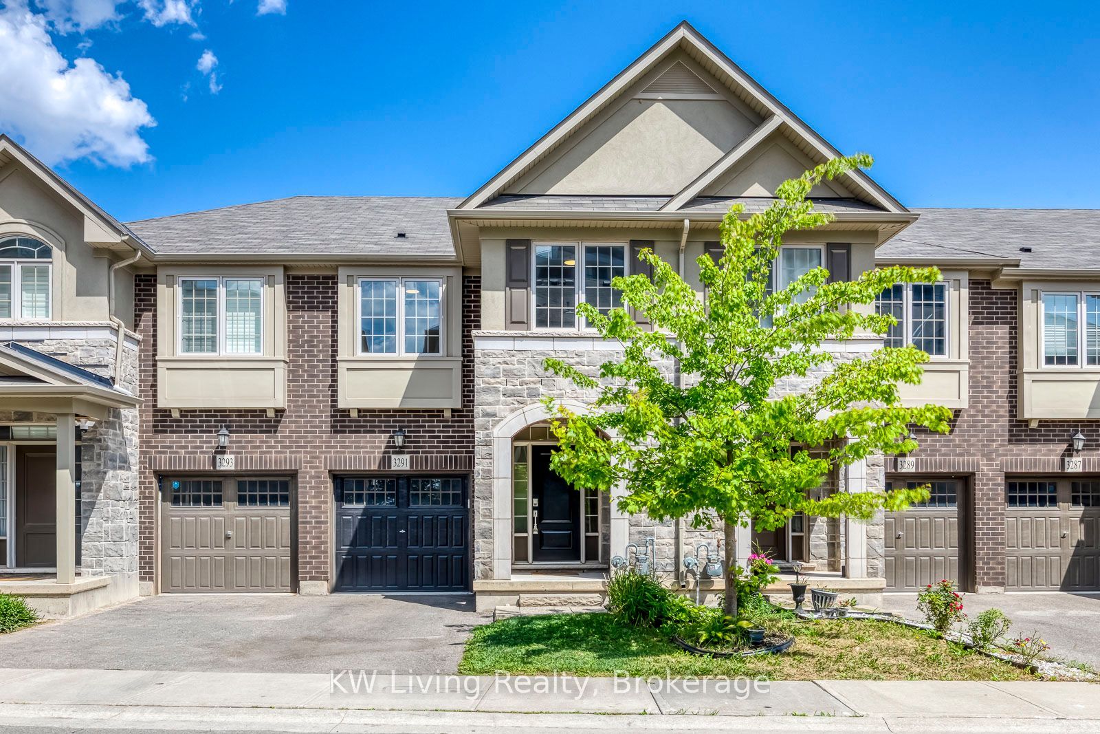 3291 Mockingbird Common Property Photo 1