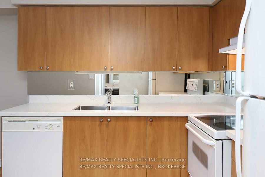 4620 Guildwood Way 44 Property Photo 13