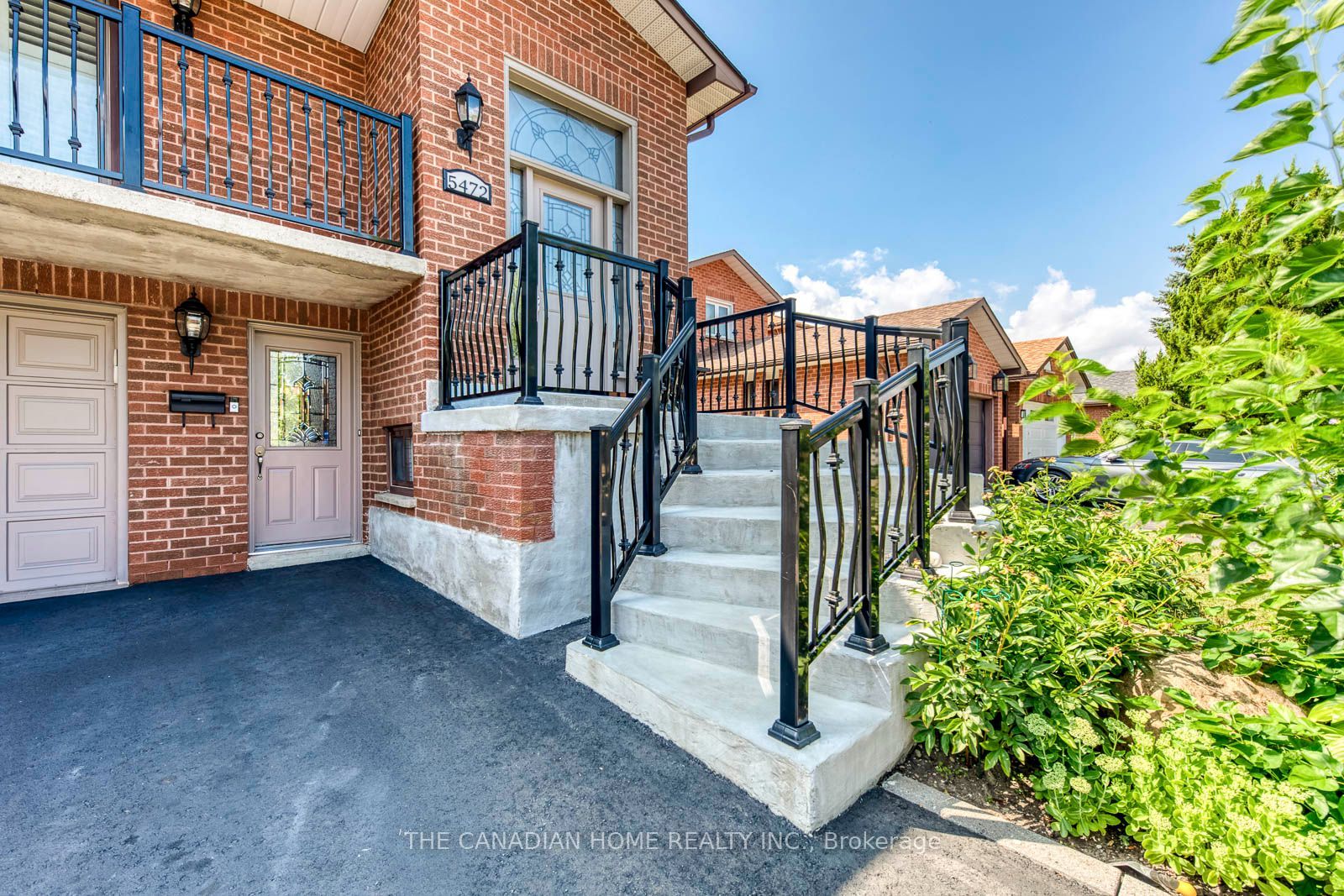 5472 Bourget Drive Property Photo 2