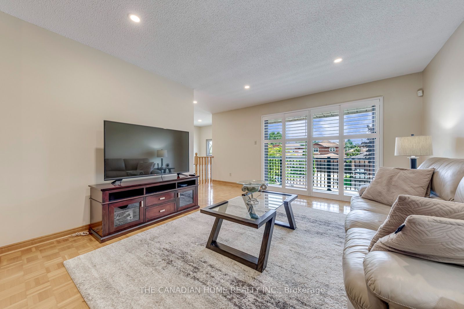 5472 Bourget Drive Property Photo 11